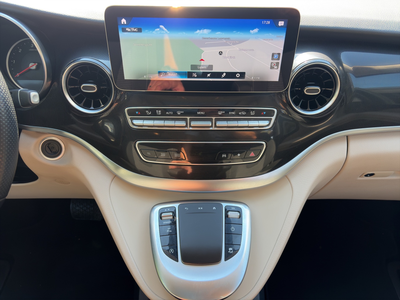 MERCEDES-BENZ Marco Polo 250 d 4M Automat-image-10
