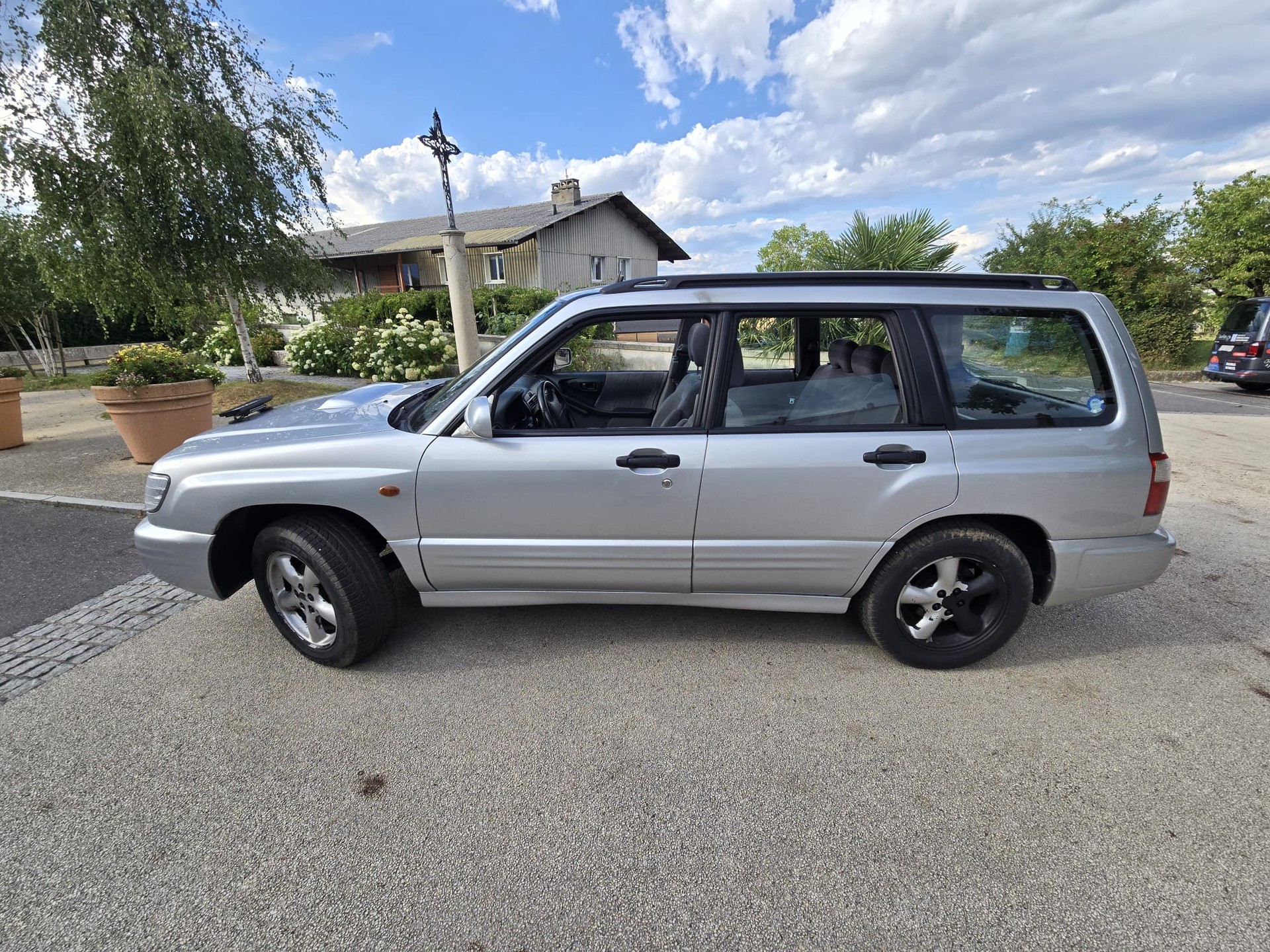 SUBARU Forester 2.0 Turbo Night Blue Automatic-image-8