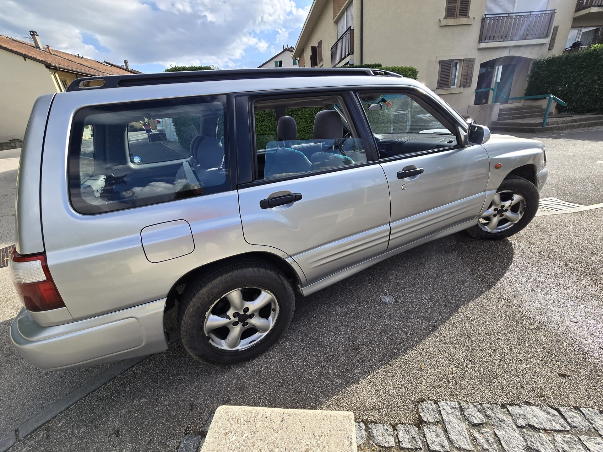 SUBARU Forester 2.0 Turbo Night Blue Automatic-image-9