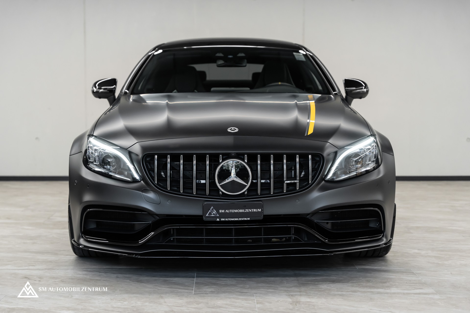 MERCEDES-BENZ C 63 S AMG Coupé / 1 of 499 / Final Edition / Designo magno / Aero-image-2