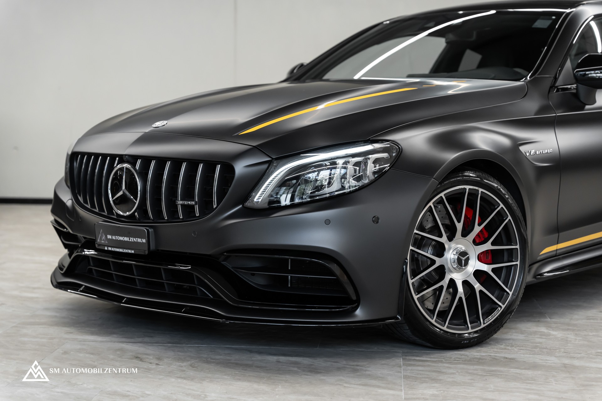 MERCEDES-BENZ C 63 S AMG Coupé / 1 of 499 / Final Edition / Designo magno / Aero-image-4