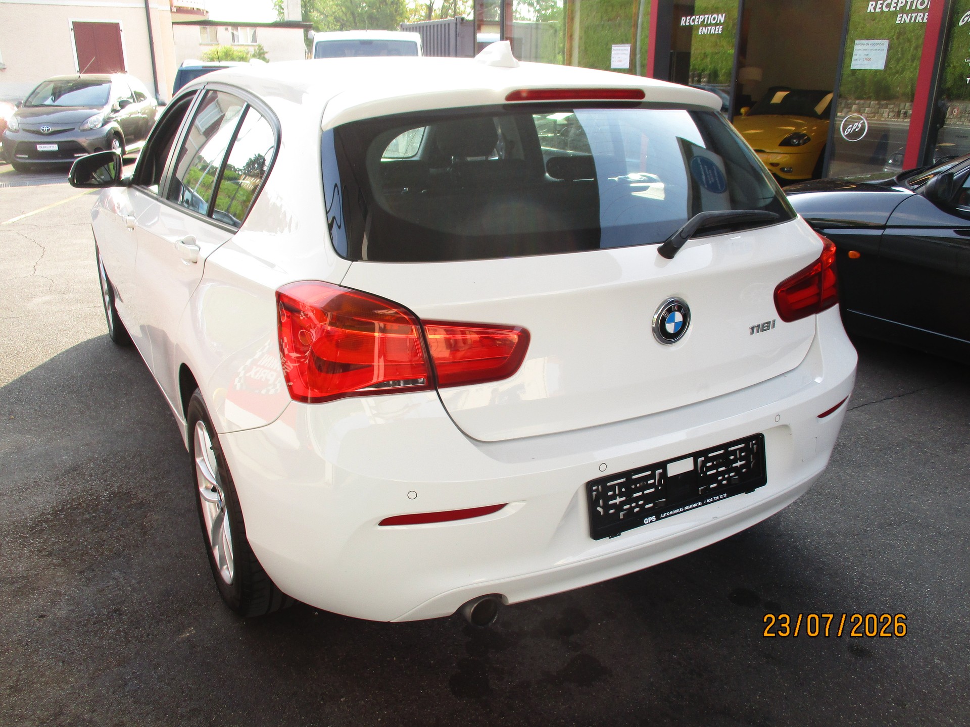 BMW 118i Steptronic-image-4