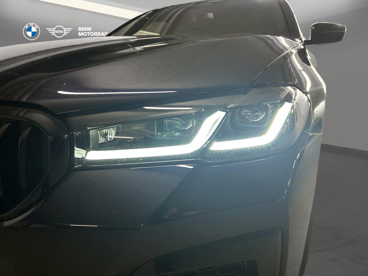 BMW 530d xDrive Touring M Sport-image-6