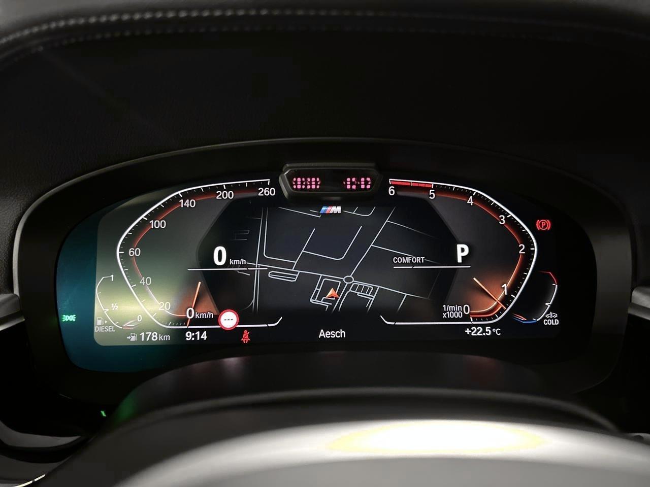 BMW 530d xDrive Touring M Sport-image-19