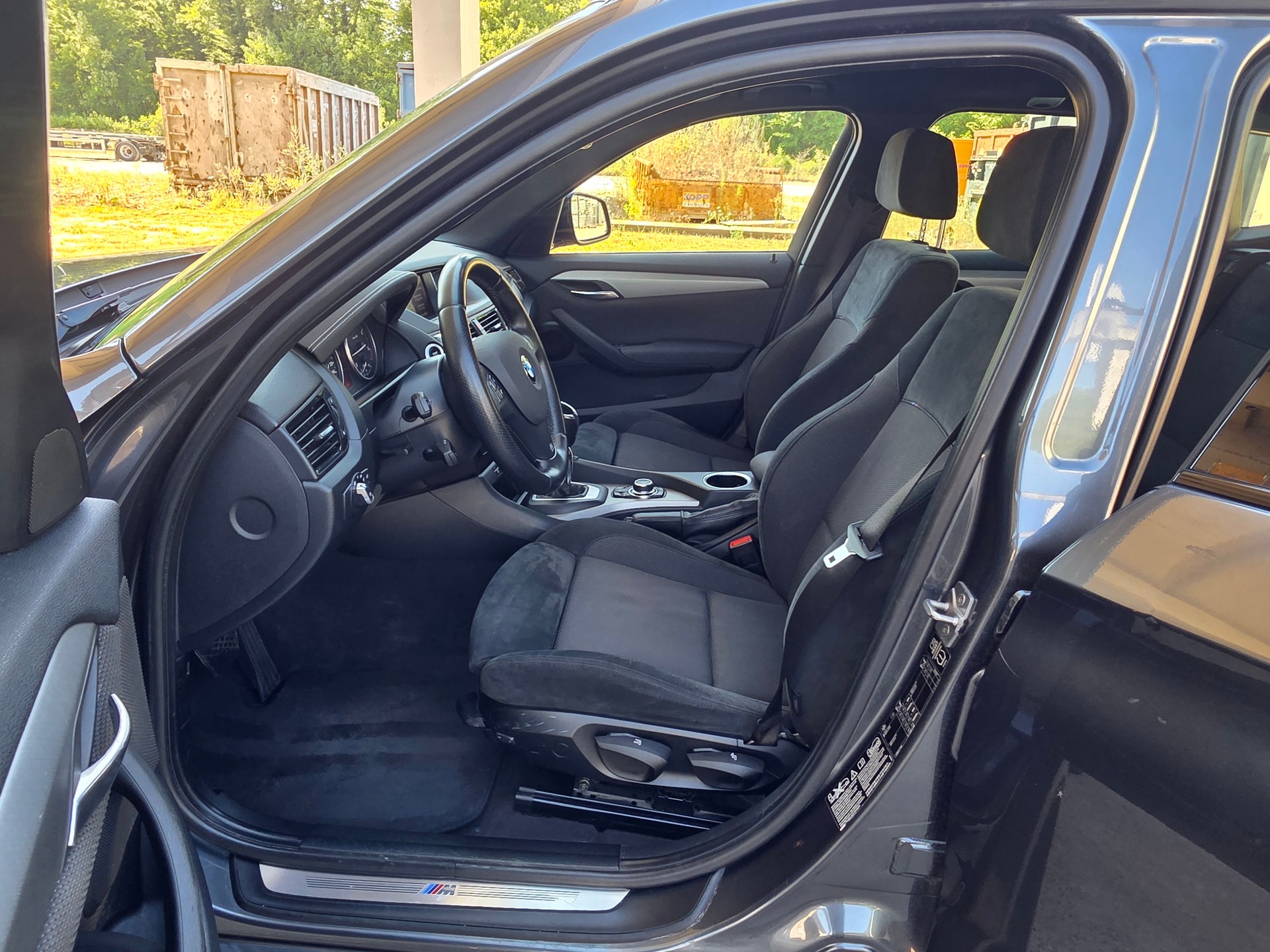BMW X1 xDrive 20d M-Sport Steptronic-image-7