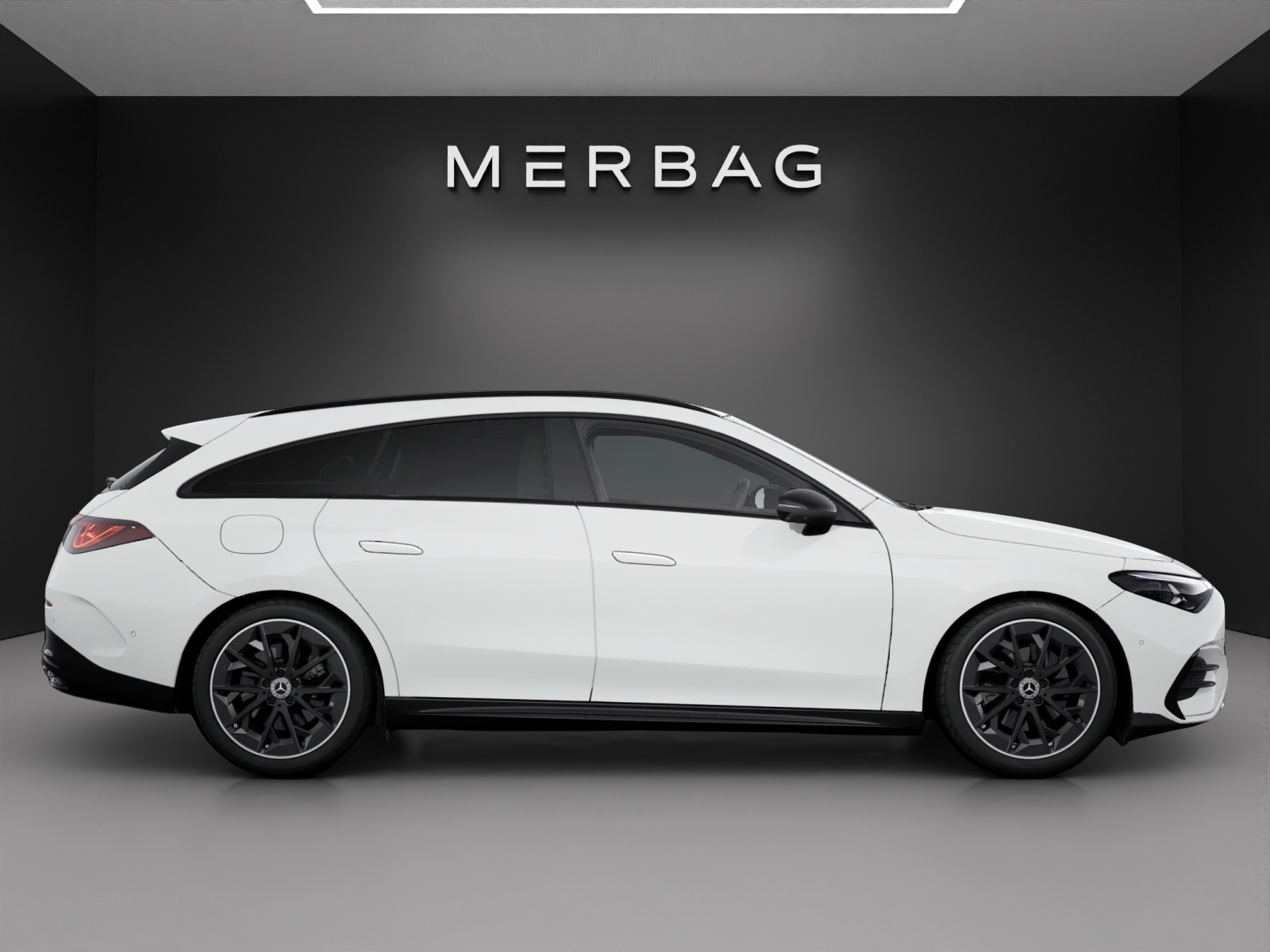 MERCEDES-BENZ CLA Shooting Brake 350 4Matic 85 kWh EQ-image-1