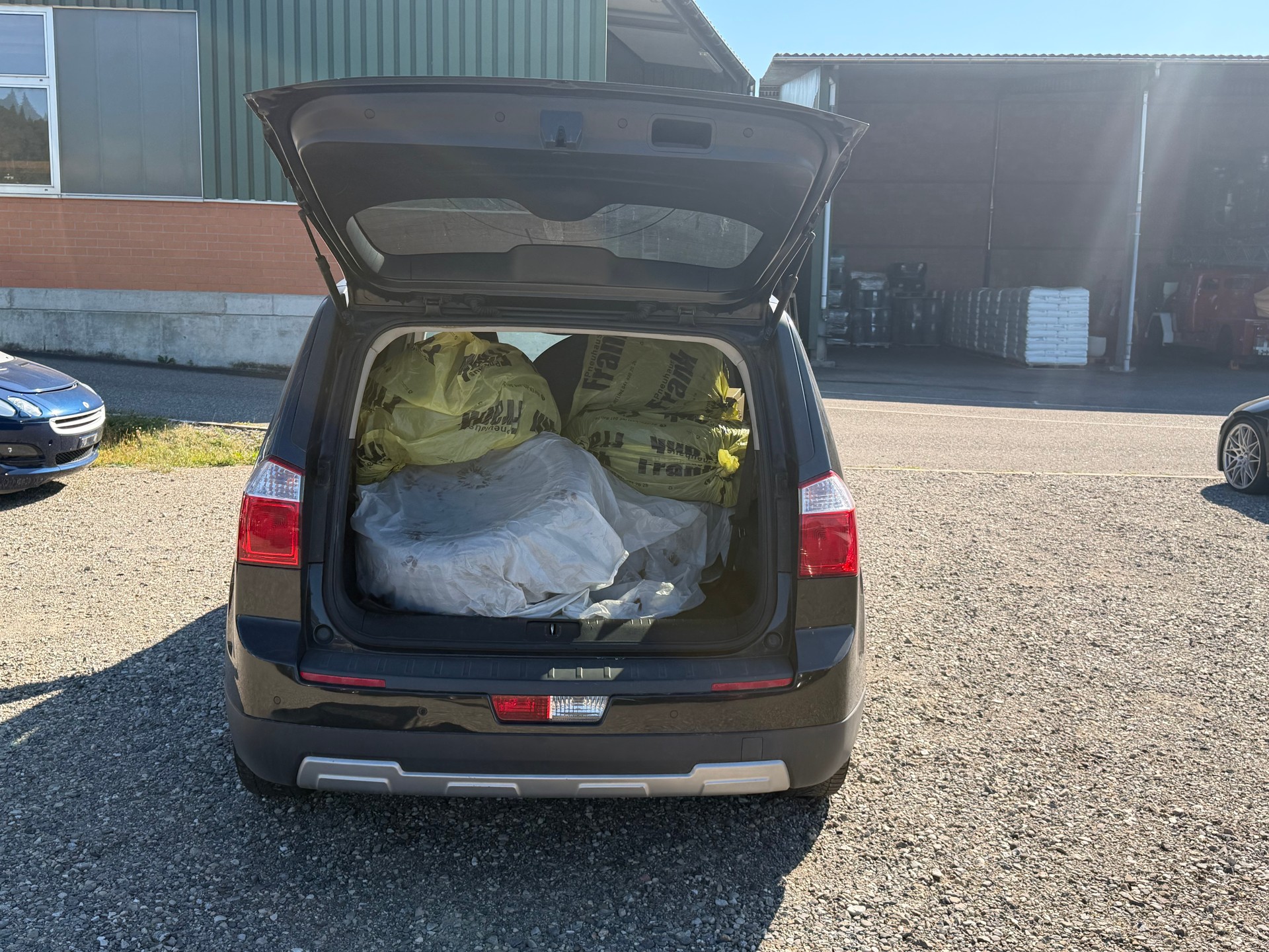 CHEVROLET Orlando 2.0 VCDi Automatic-image-12