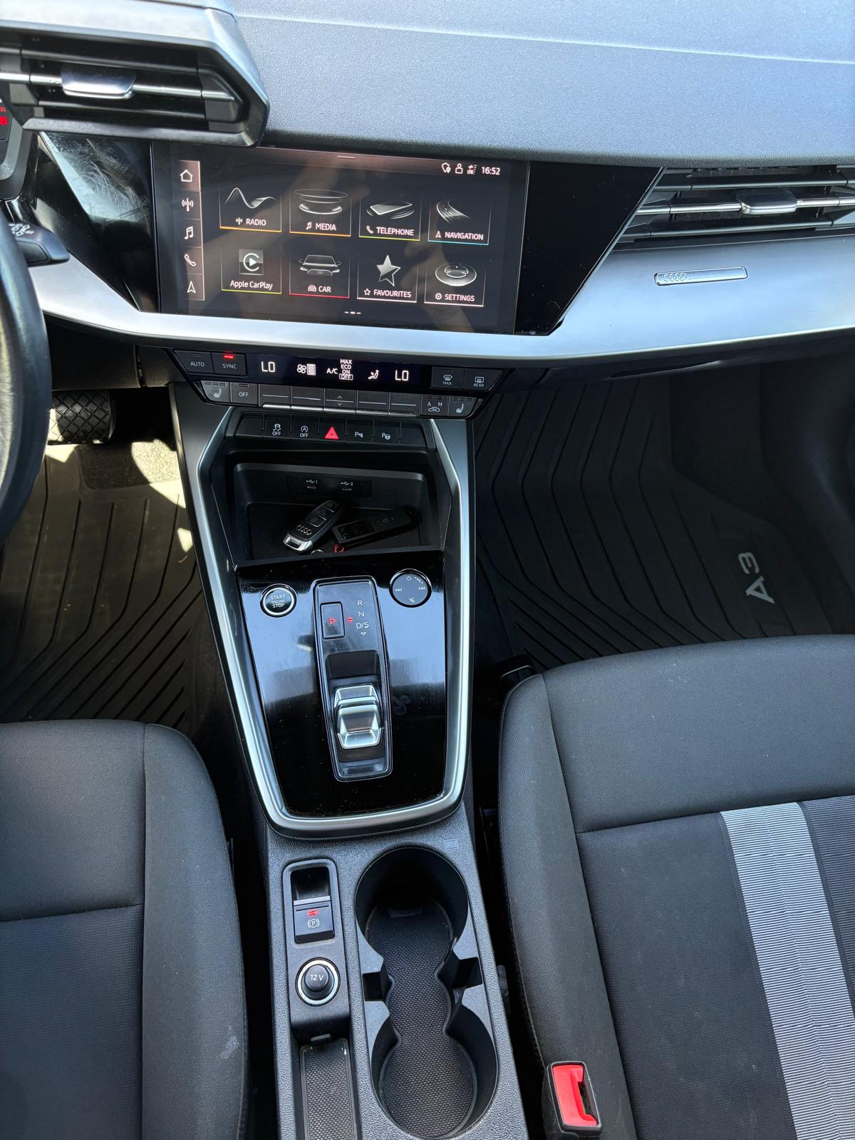 AUDI 1.5 35 TFSI S Line Attraction-image-4
