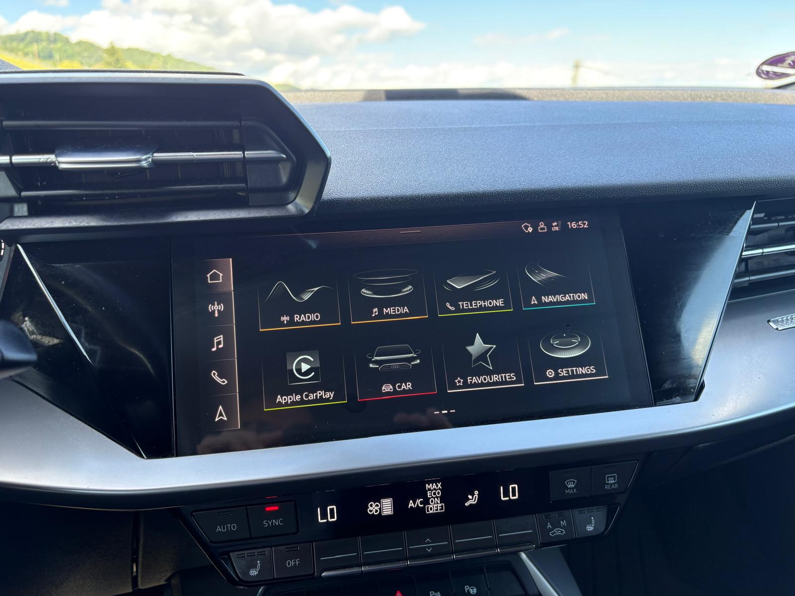 AUDI 1.5 35 TFSI S Line Attraction-image-5