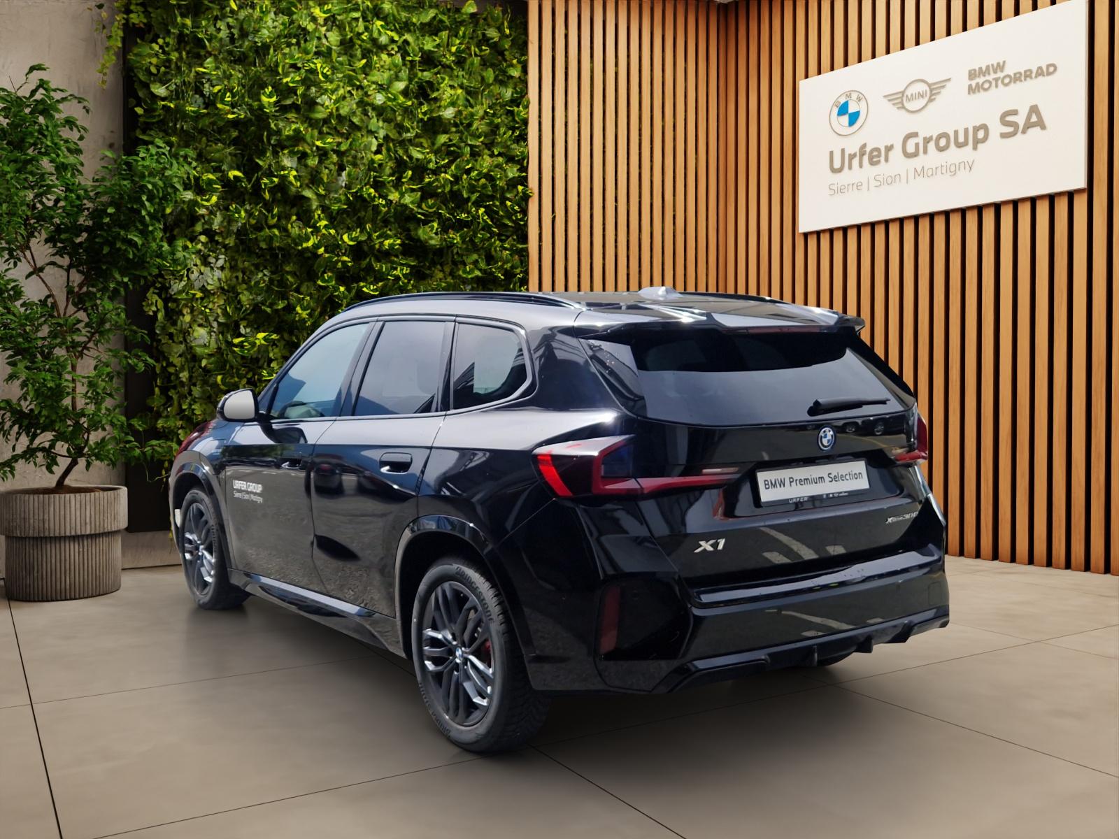 BMW X1 xDrive 30e M Sport Pro (CH)-showroom-element-3