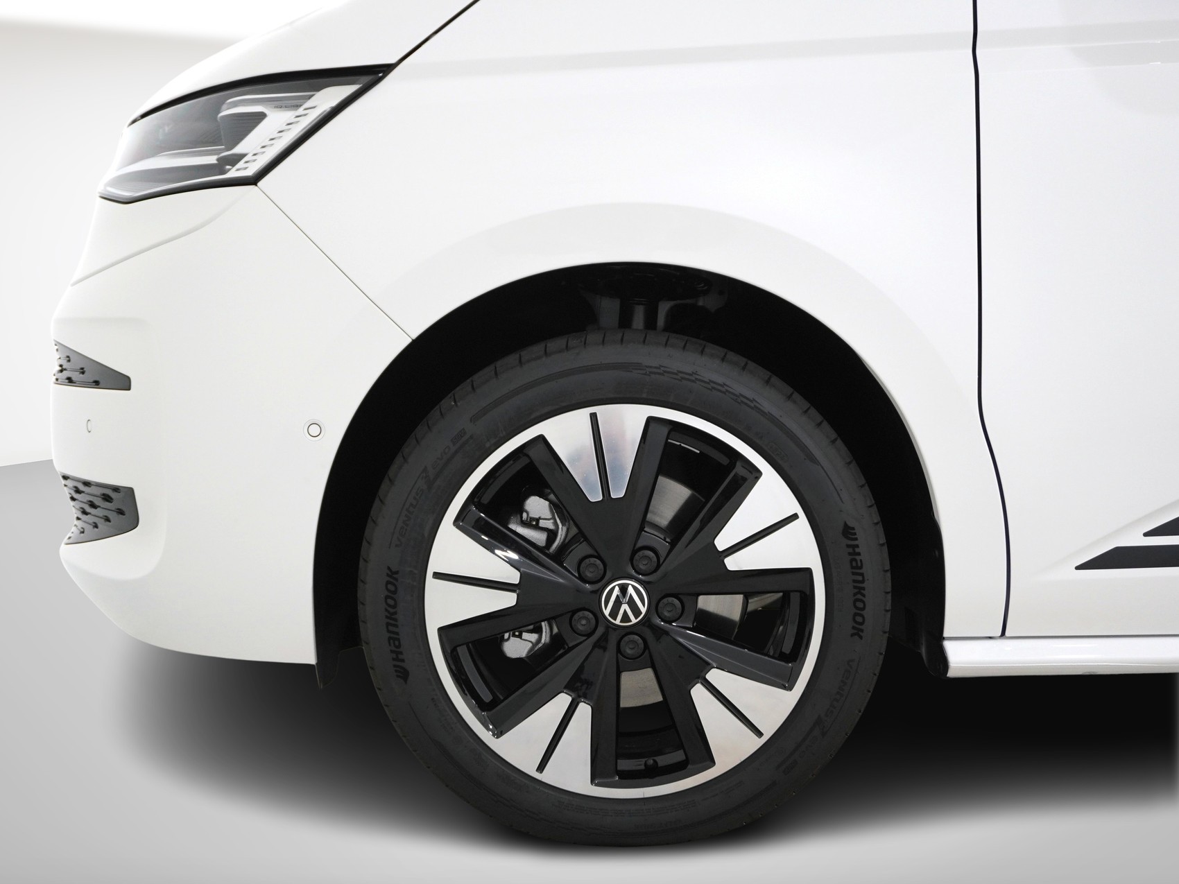 VW Multivan lang 1.5 TSI eHybrid Life Edition 4Motion DSG-image-9