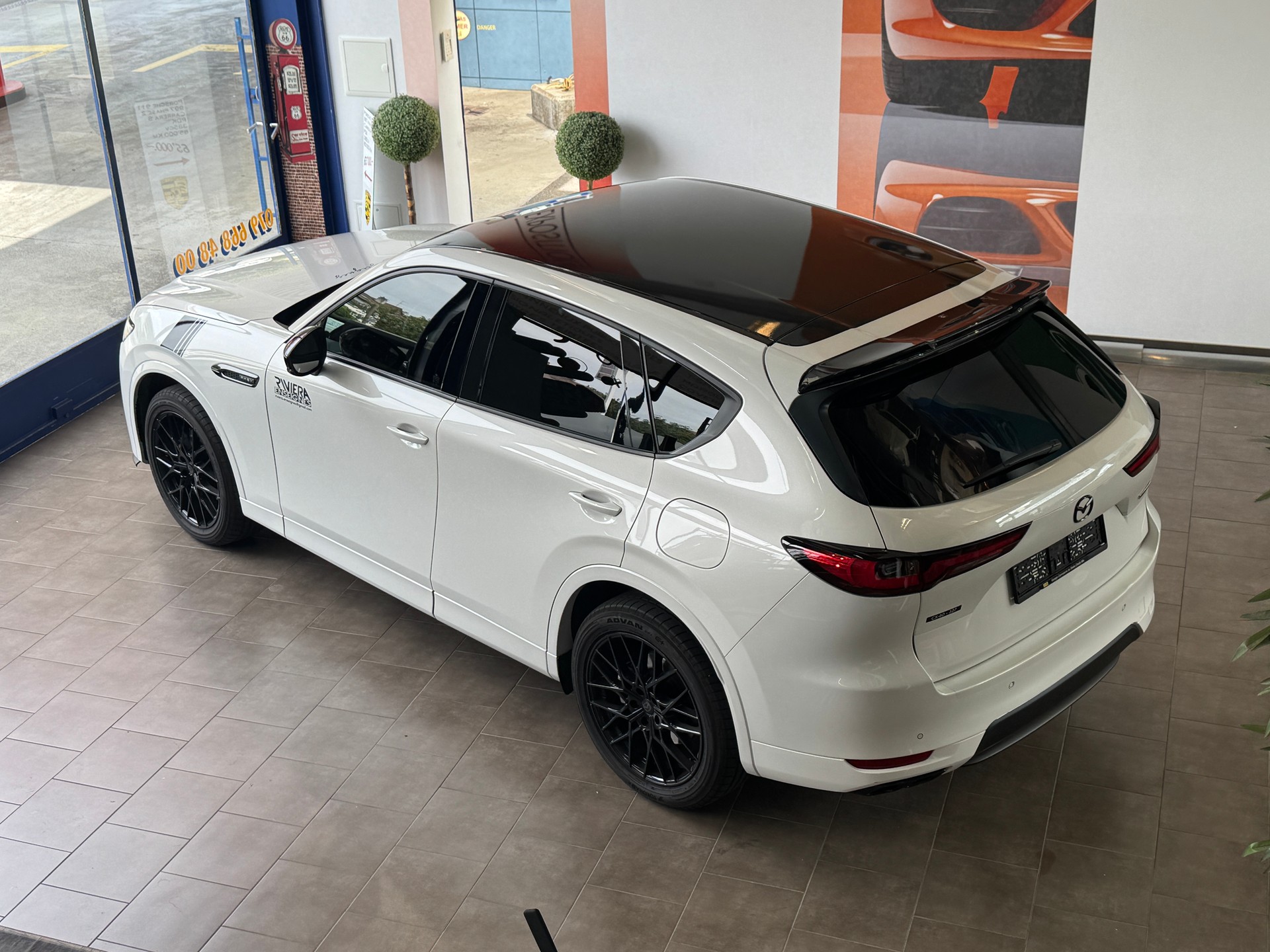 MAZDA CX-60 e-Skyactiv PHEV 327 AWD Homura-image-2