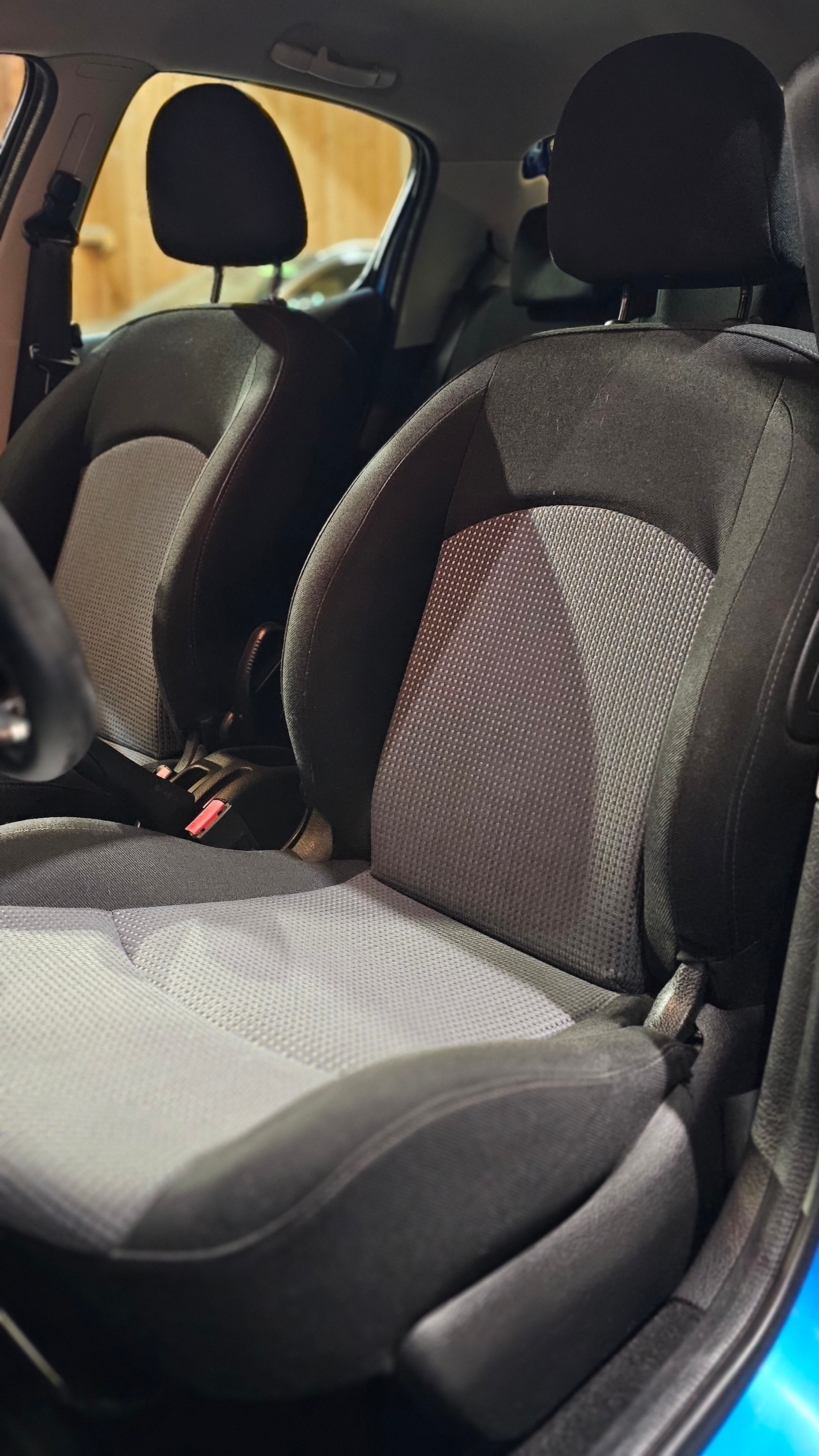 PEUGEOT 206 1.4 16V XT-image-10