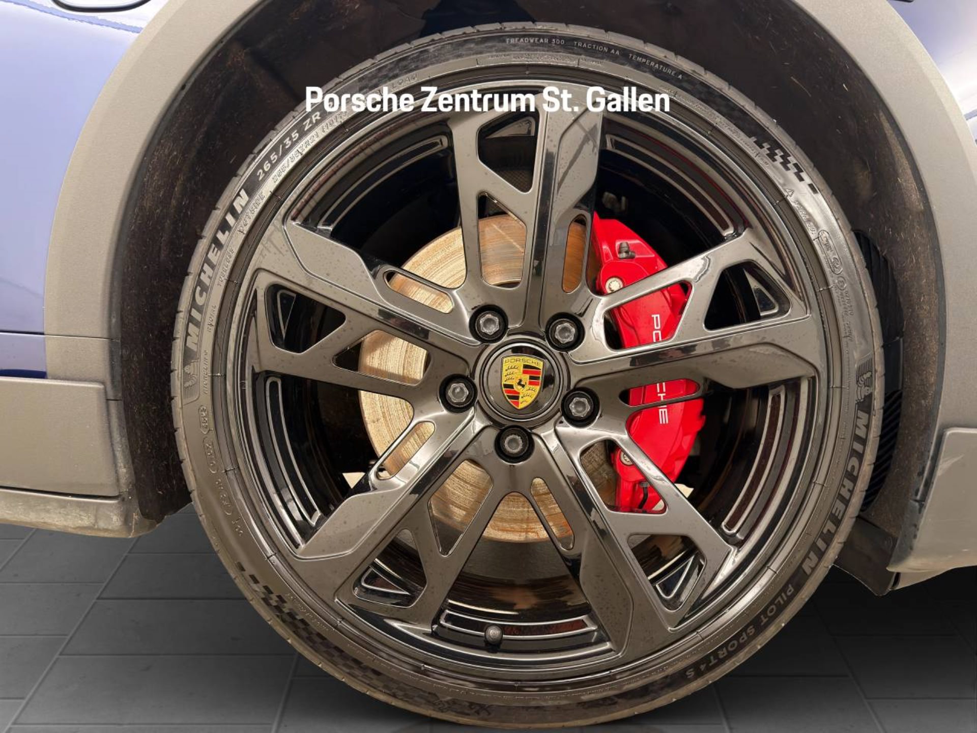PORSCHE Taycan 4S Cross Turismo-image-11