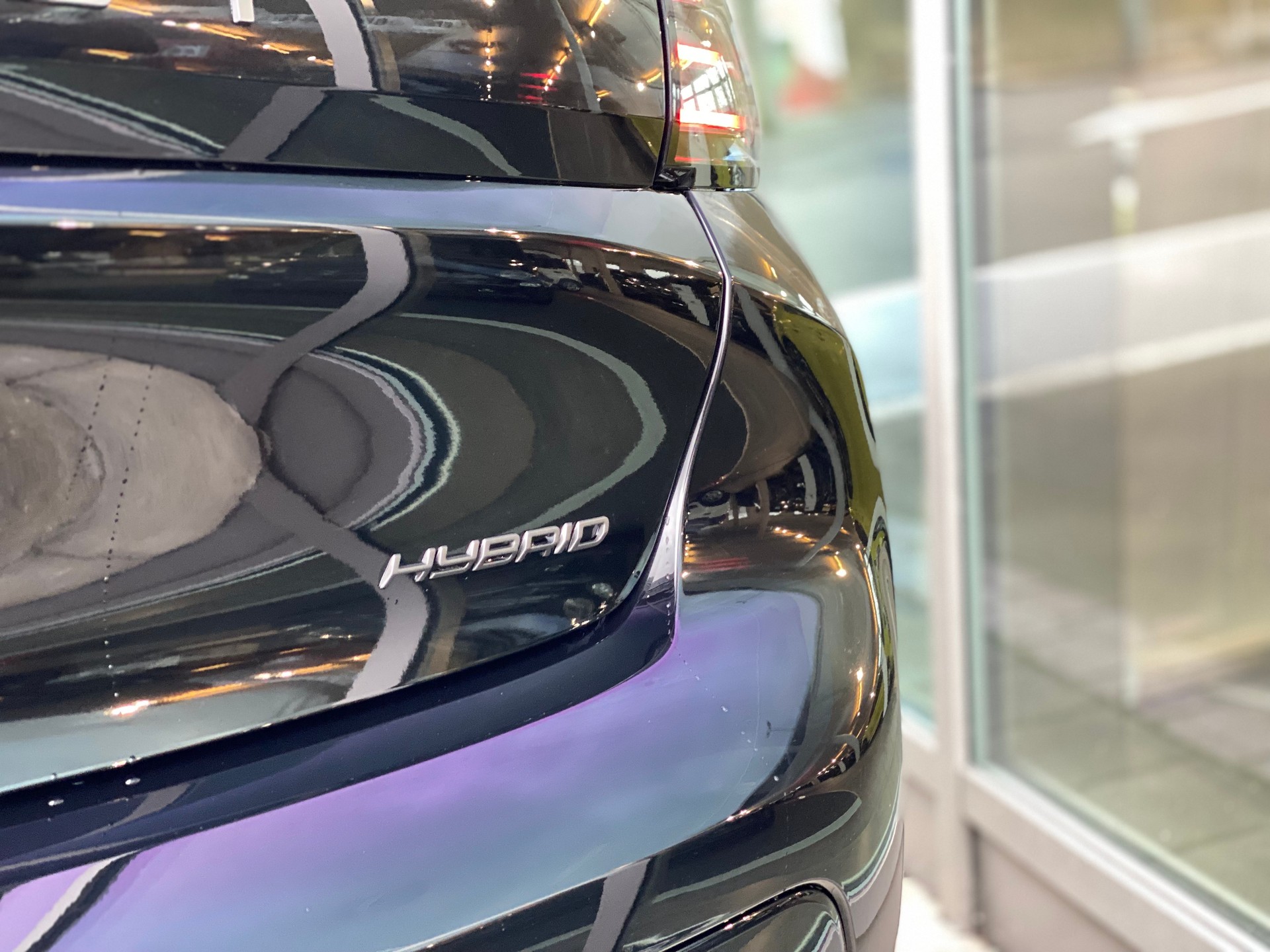 PEUGEOT 208 1.2 MHEV 145 GT Exclusive-image-5