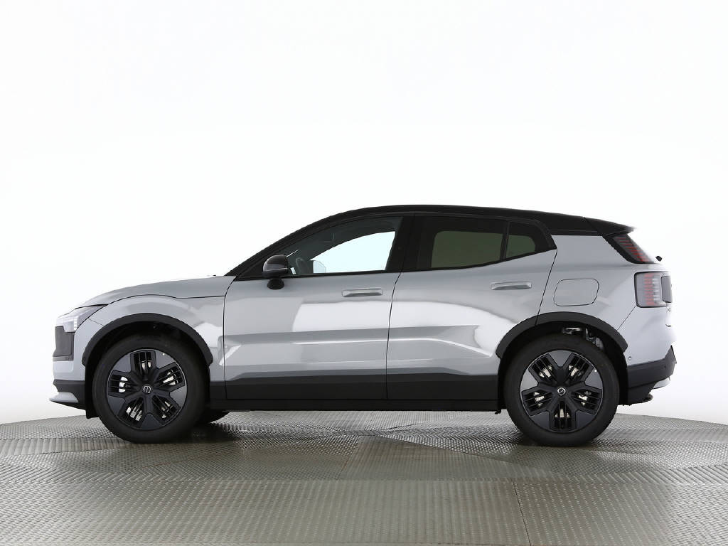 VOLVO EX 30 Cross Country P8 Ultra AWD-image-6