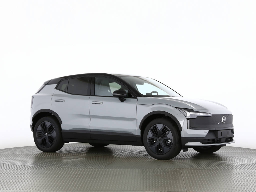 VOLVO EX 30 Cross Country P8 Ultra AWD-image-18