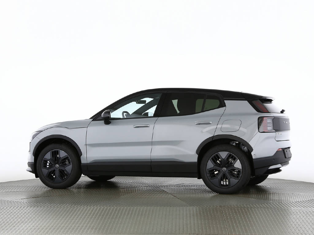 VOLVO EX 30 Cross Country P8 Ultra AWD-image-31