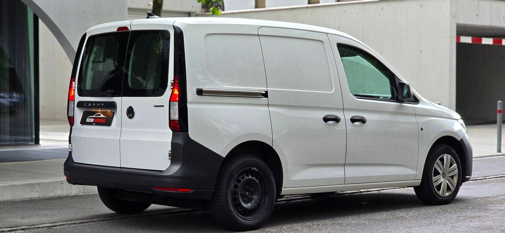 VW Caddy 2.0TDI Cargo 2.0TDI 4Motion-image-6