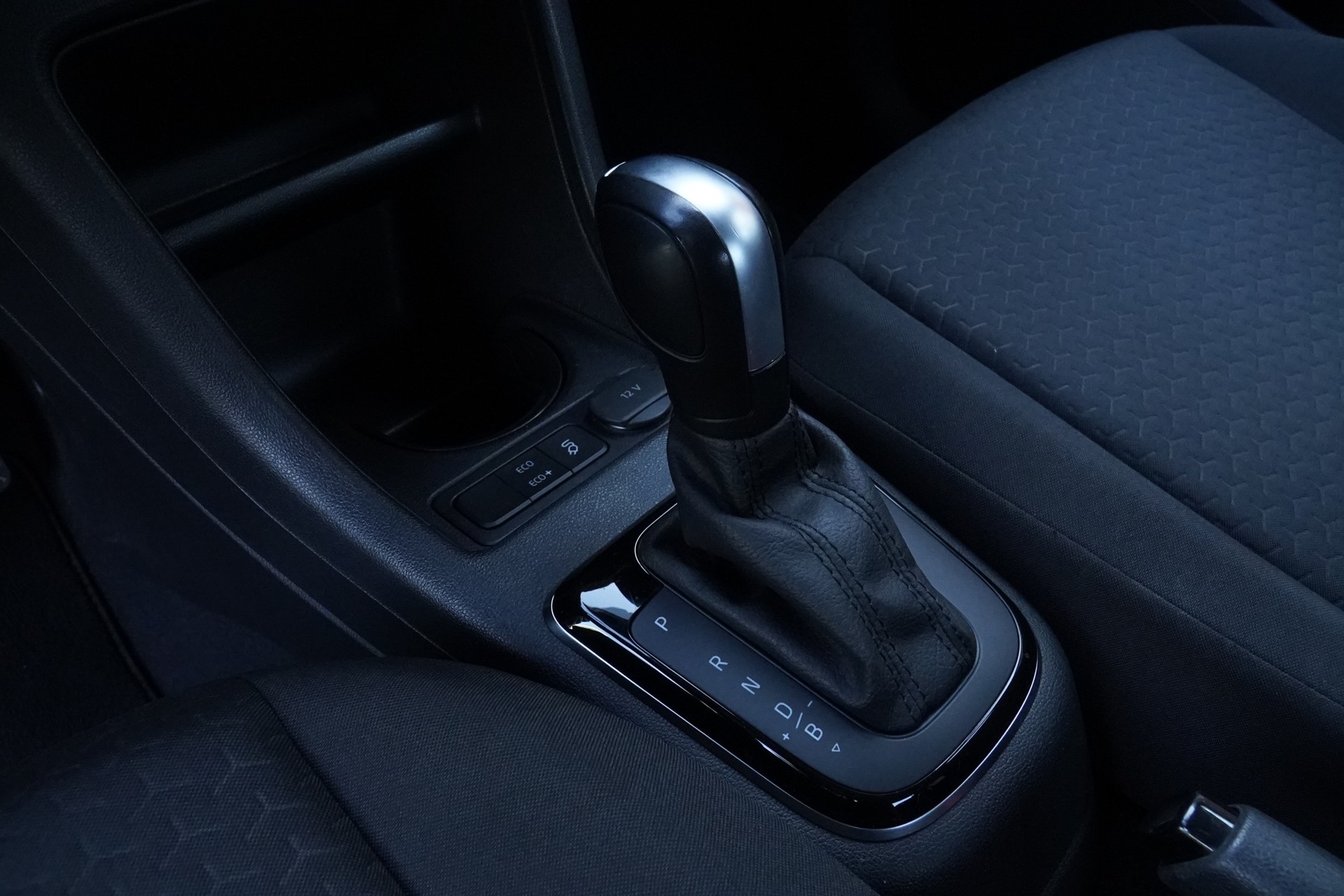 SEAT Mii electric PLUS *CH Fahrzeug*-image-9