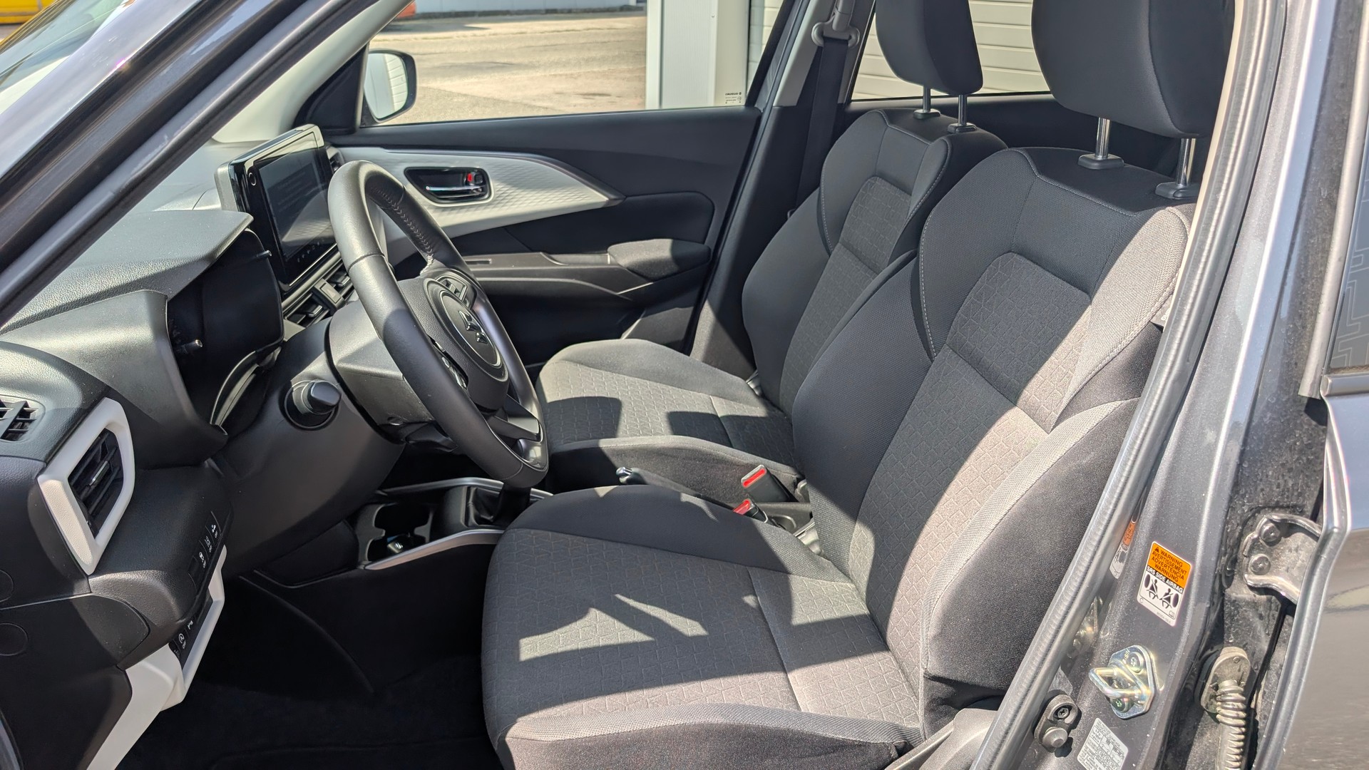 SUZUKI Swift 1.2 1st Edition Top Hybrid 4x4-image-15