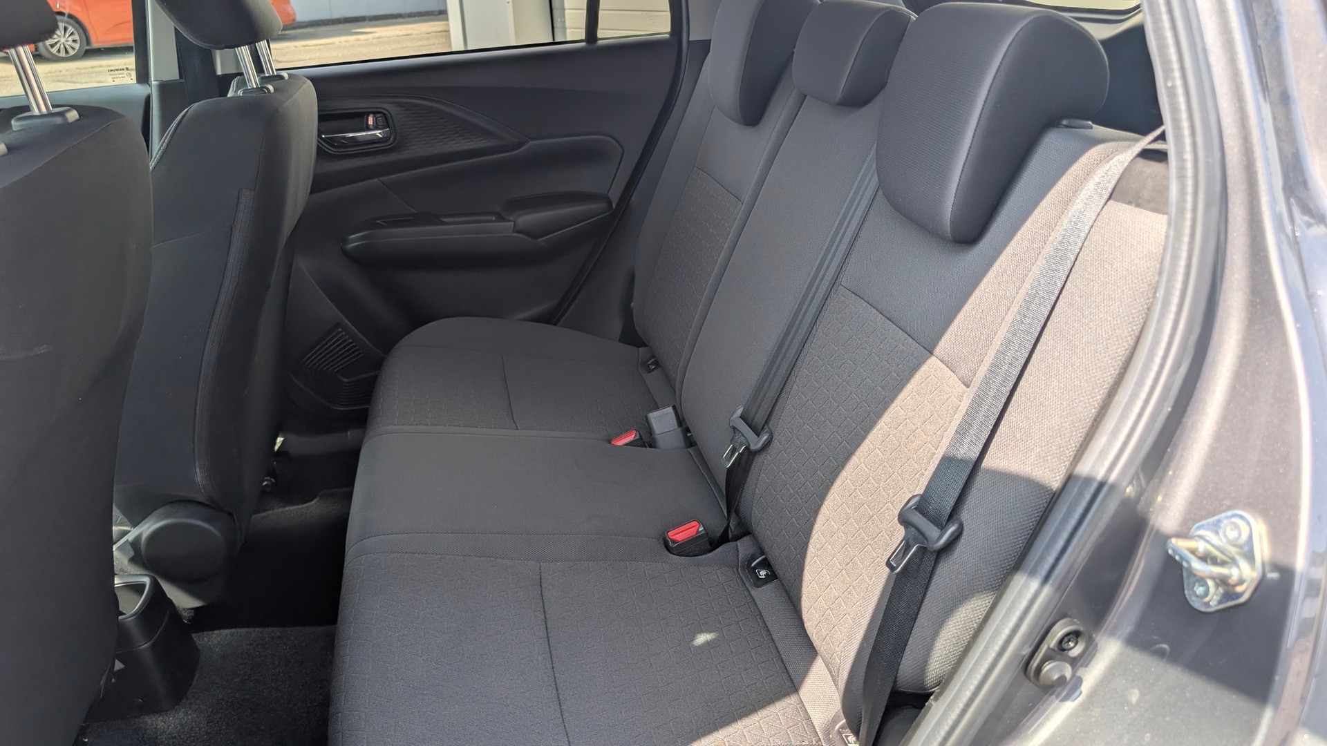 SUZUKI Swift 1.2 1st Edition Top Hybrid 4x4-image-17