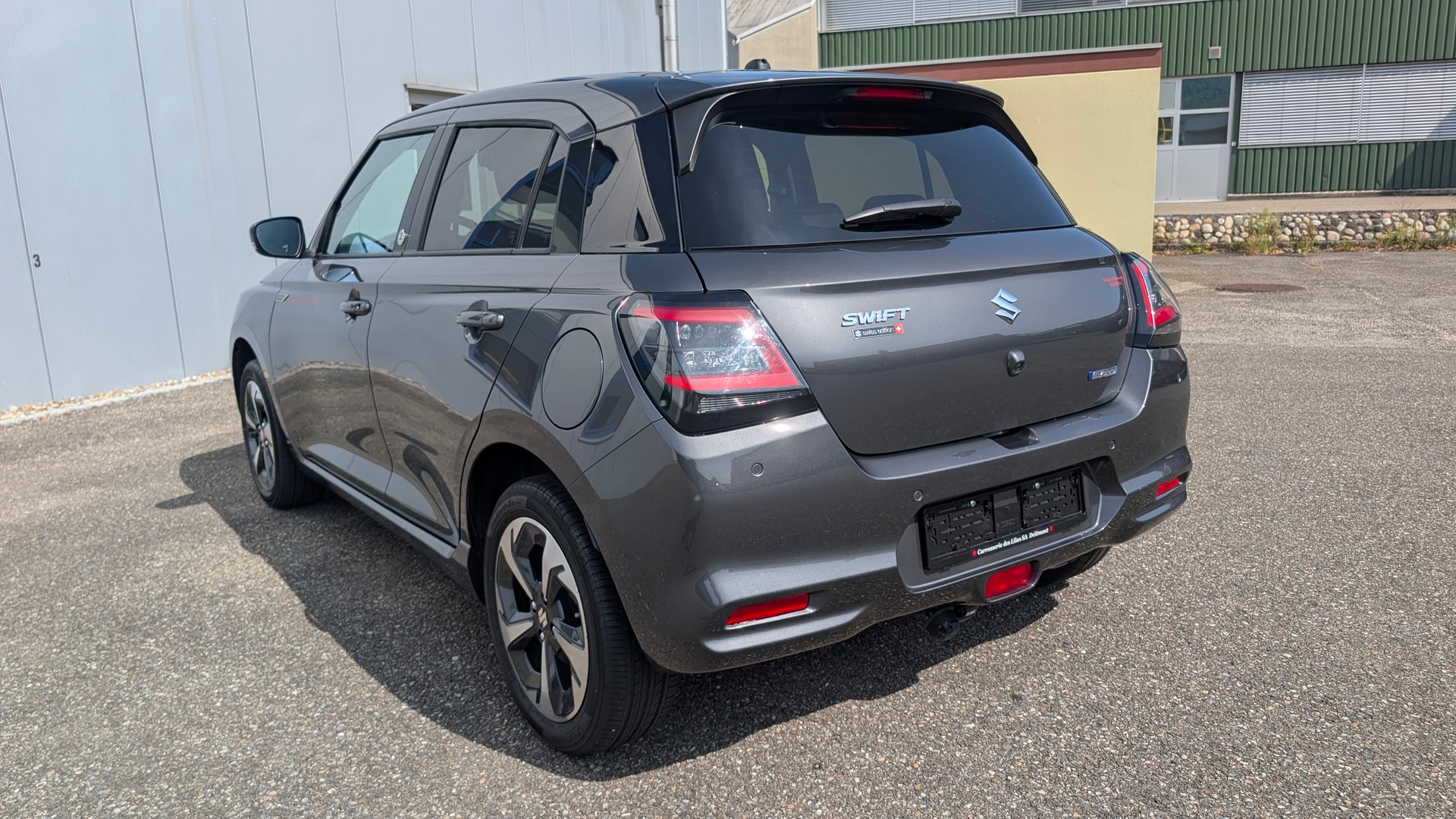 SUZUKI Swift 1.2 1st Edition Top Hybrid 4x4-image-5