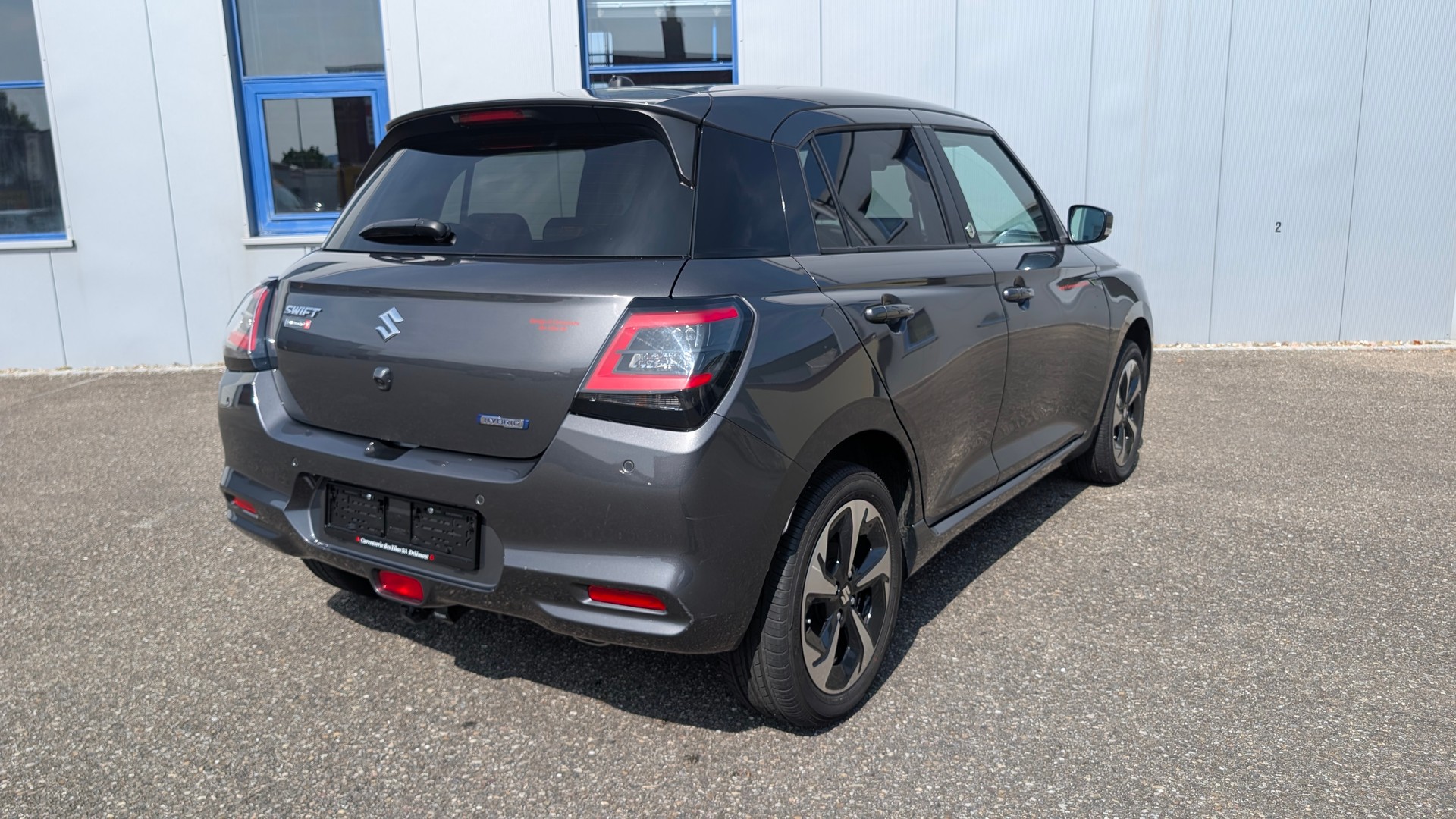 SUZUKI Swift 1.2 1st Edition Top Hybrid 4x4-image-4