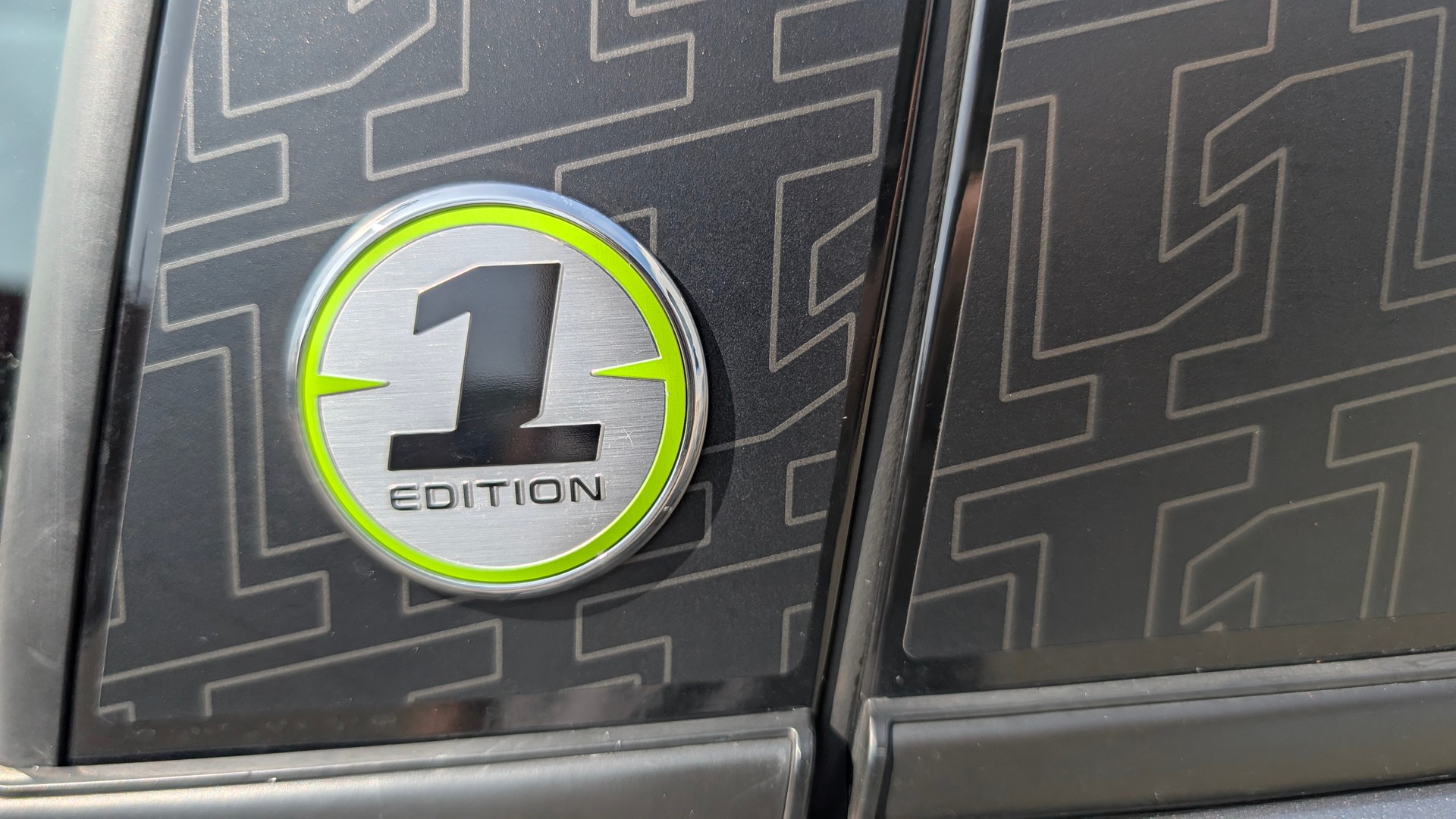 SUZUKI Swift 1.2 1st Edition Top Hybrid 4x4-image-8