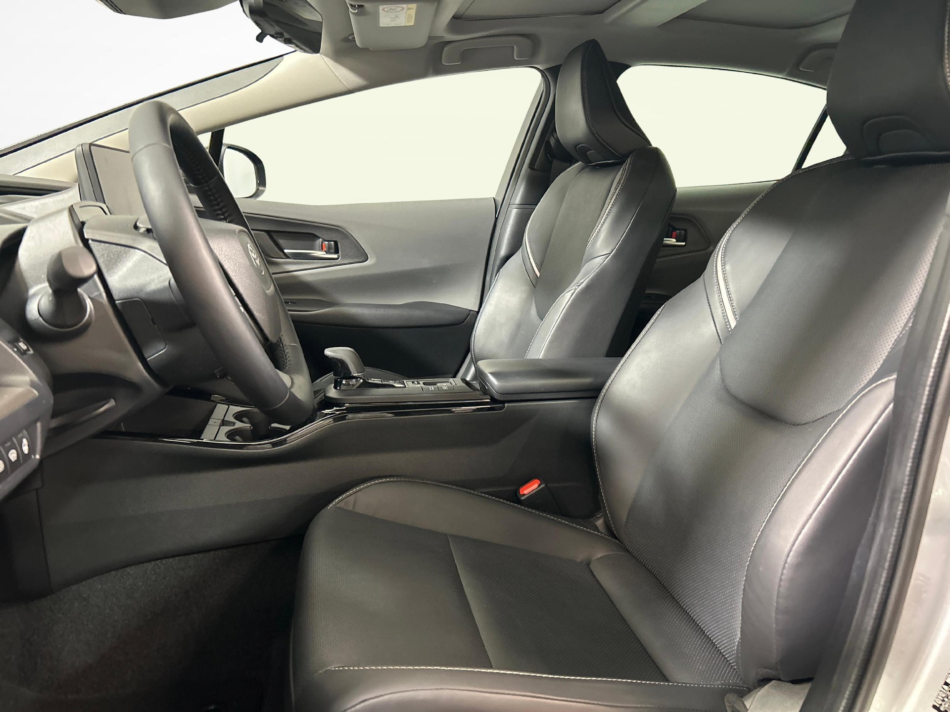 TOYOTA Prius 2.0 Plug-In-Hybrid Premium-image-2