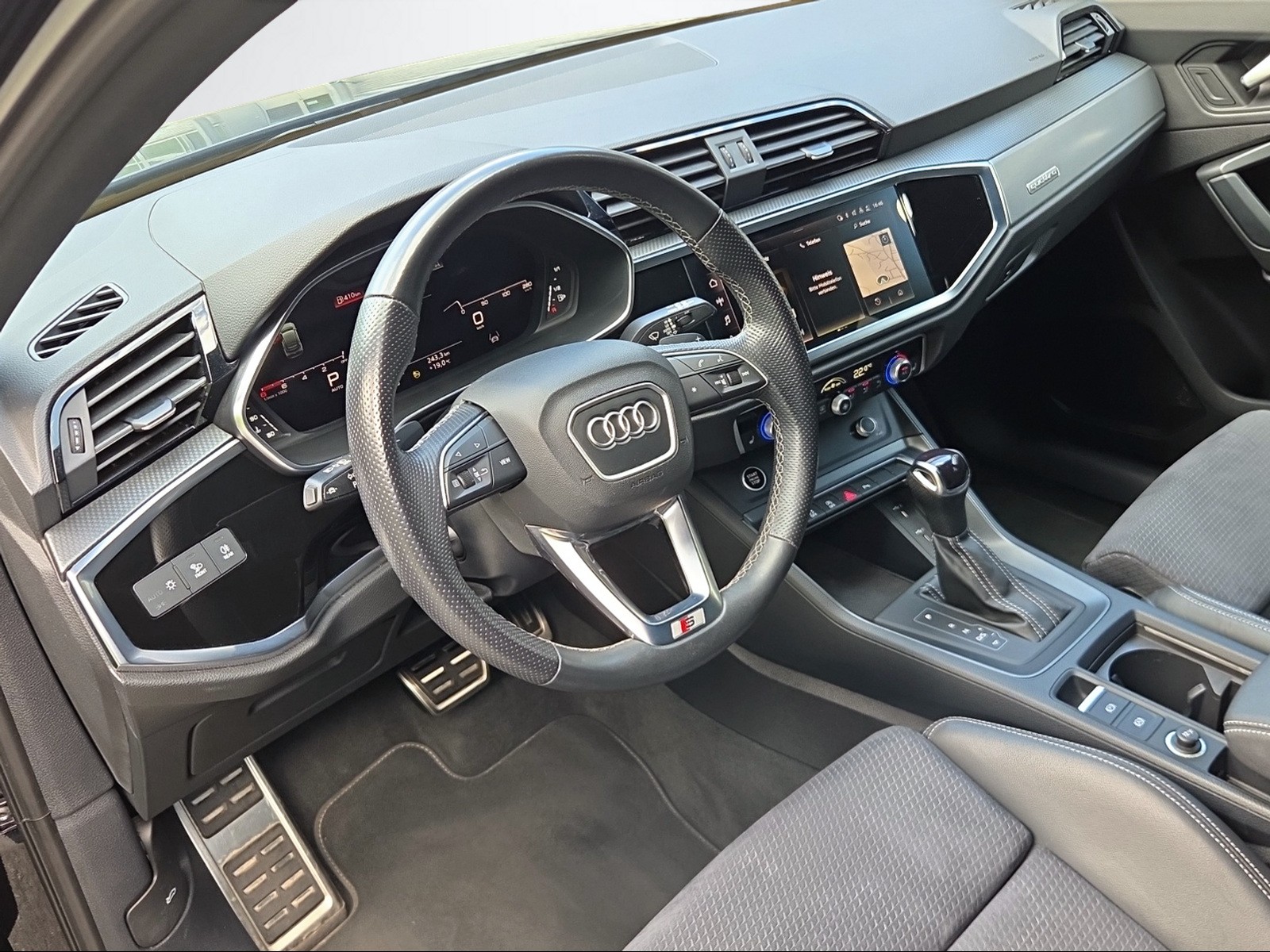 AUDI Q3 Sportback 2.0 40 TFSI S line quattro S-Tronic-image-7