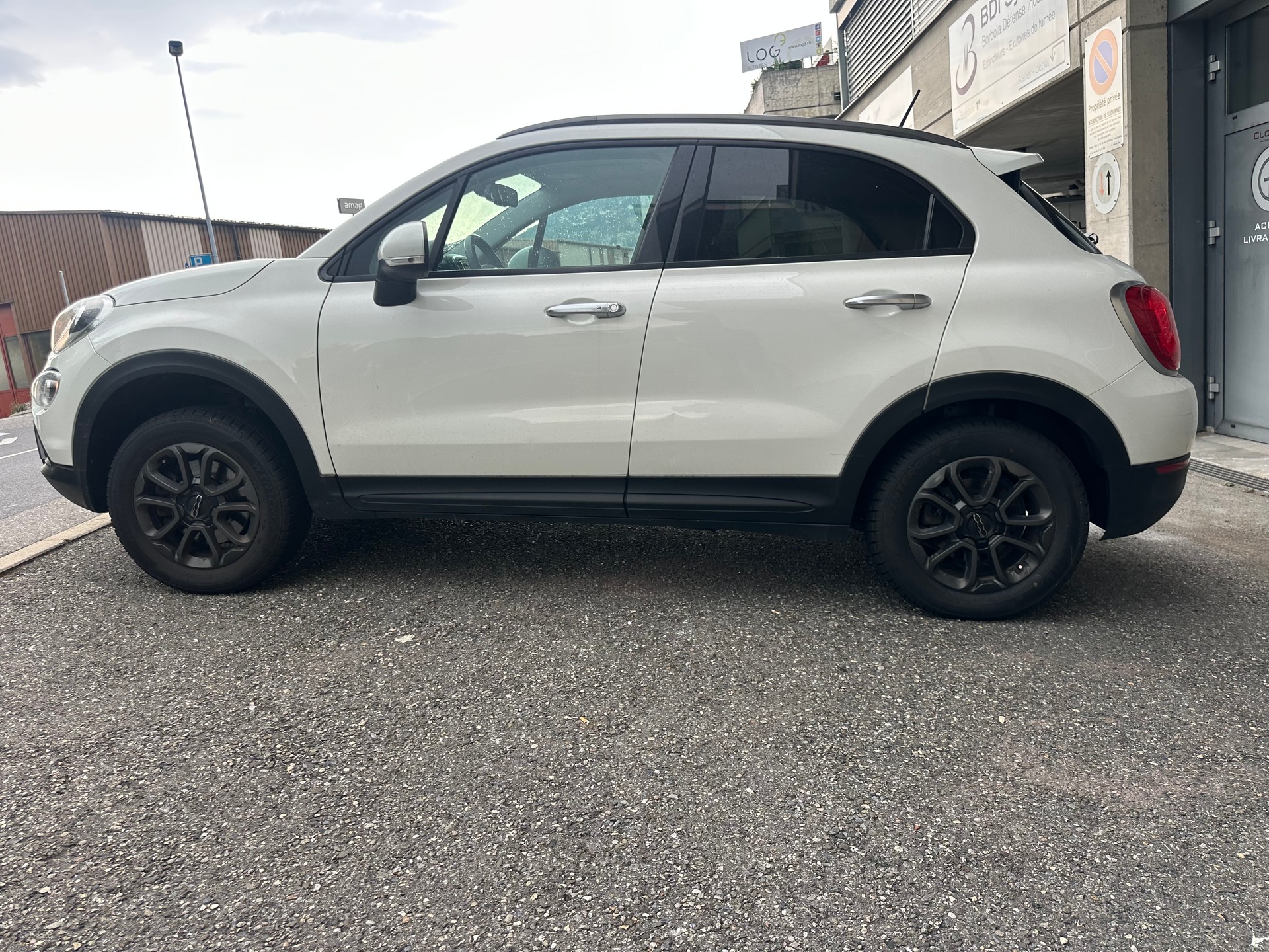 FIAT 500X 1.4T Cross 4x4 Automatic-image-11