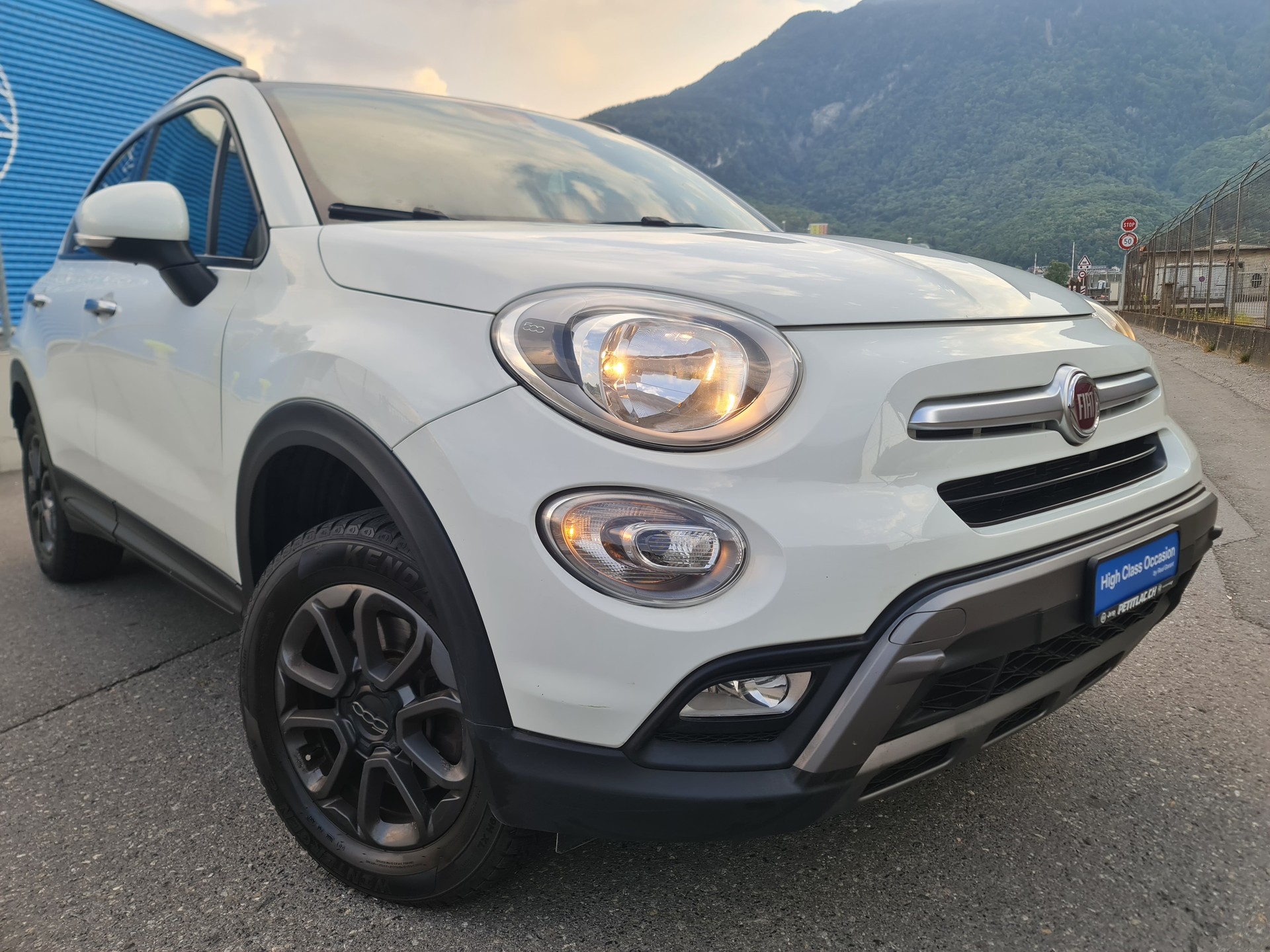 FIAT 500X 1.4T Cross 4x4 Automatic-image-1