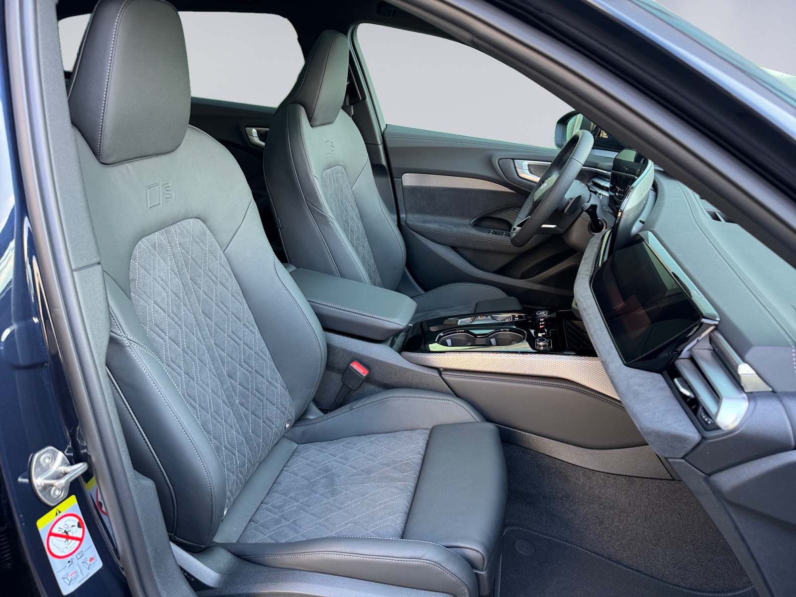 AUDI A5 Avant TFSI quattro 150 kW S tronic-image-12