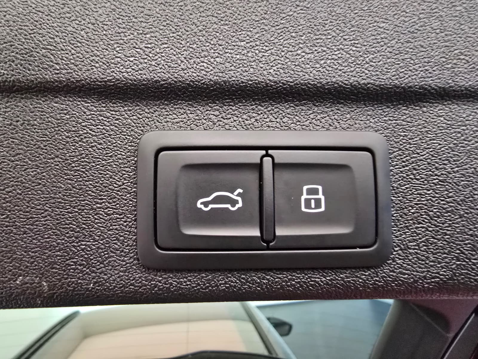 AUDI A5 Avant TFSI quattro 150 kW S tronic-image-19