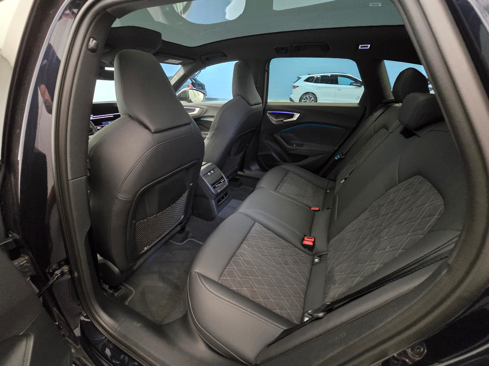 AUDI A5 Avant TFSI quattro 150 kW S tronic-image-14
