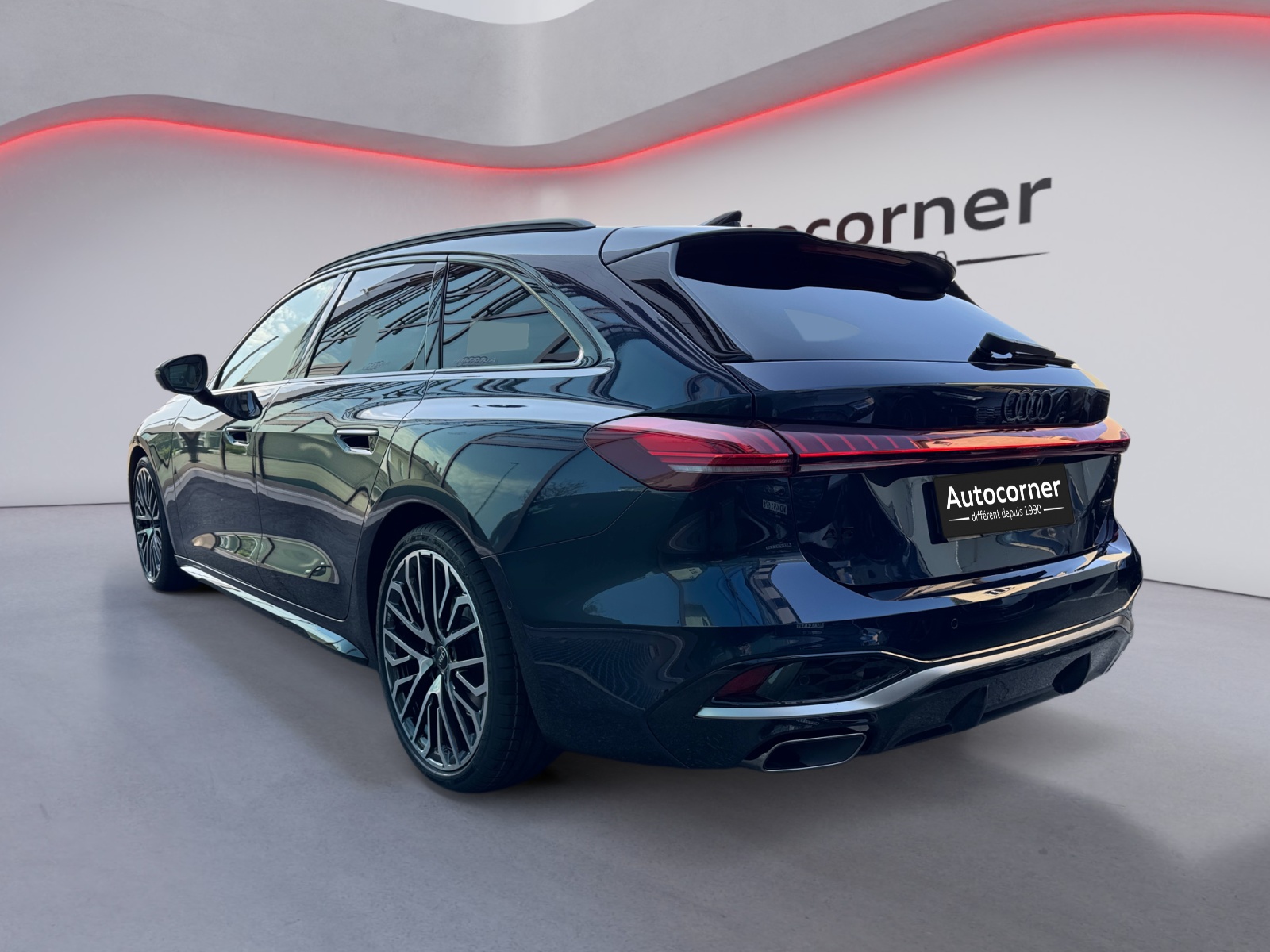 AUDI A5 Avant TFSI quattro 150 kW S tronic-image-2