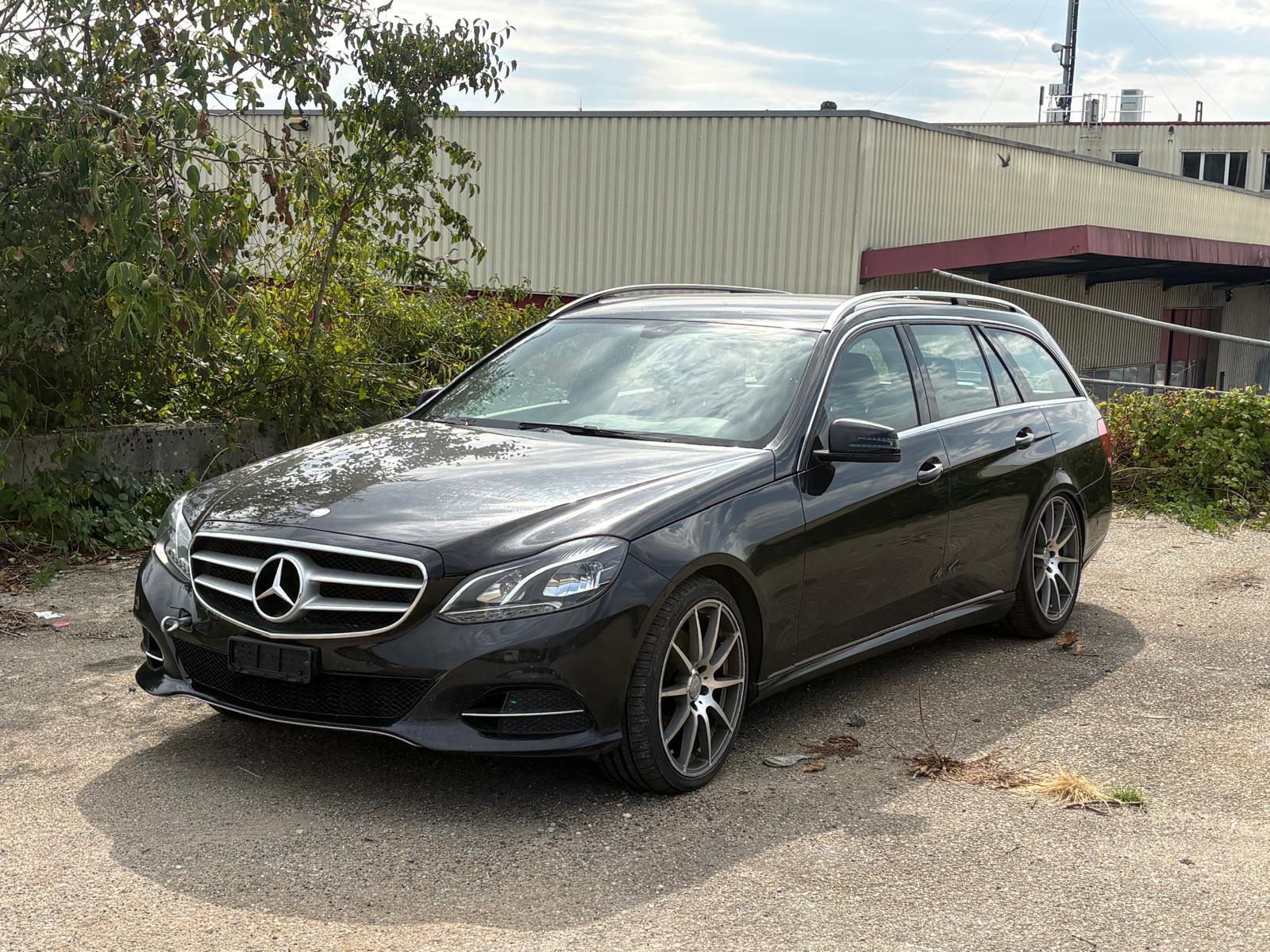 MERCEDES-BENZ E 220 BlueTEC 4Matic 7G-Tronic-image-5
