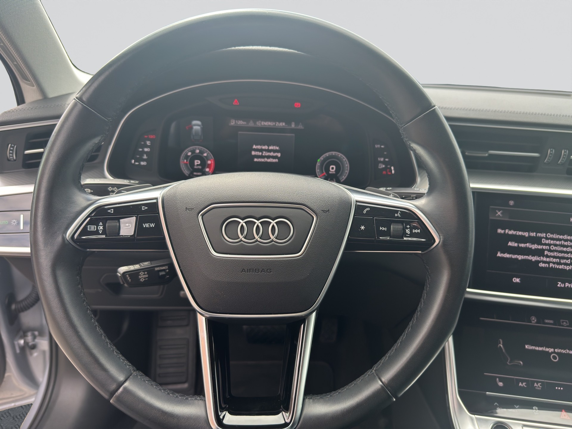 AUDI A6 Avant 40 TDI Design S-tronic-image-12