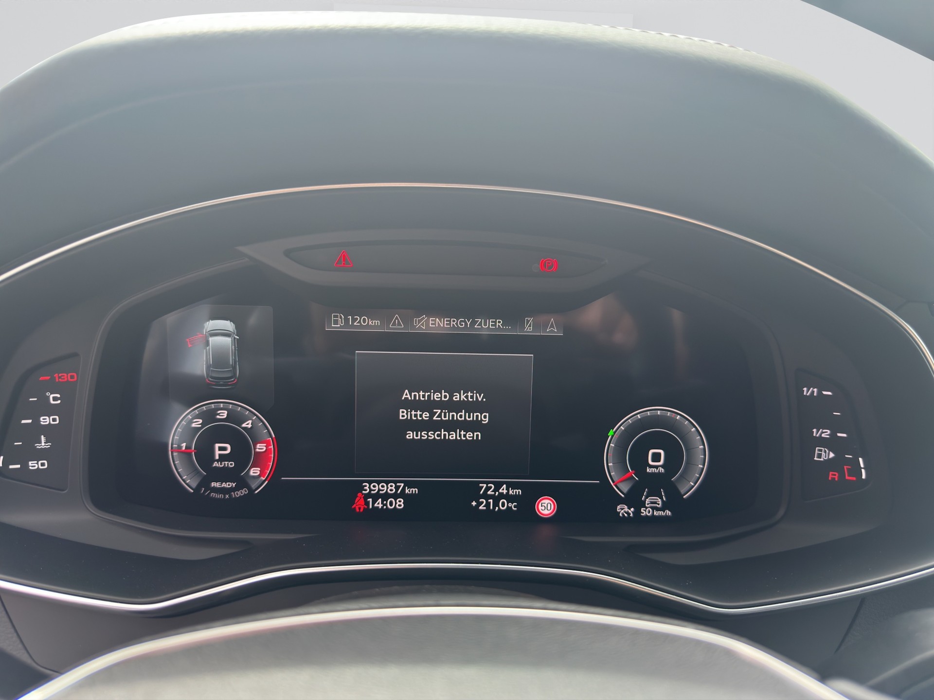 AUDI A6 Avant 40 TDI Design S-tronic-image-13