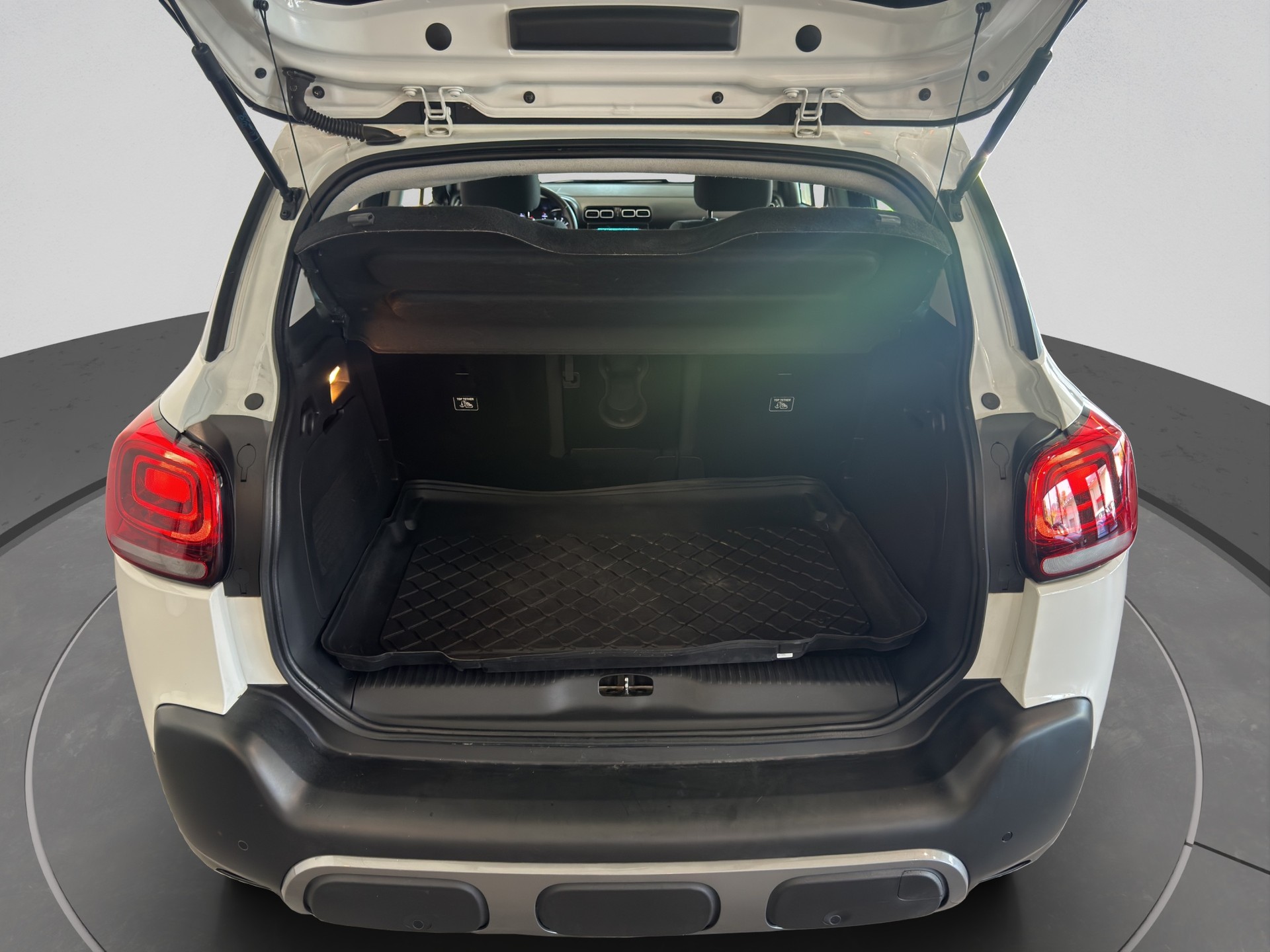 CITROEN C3 Aircross 1.2i PureTech Shine EAT-image-16