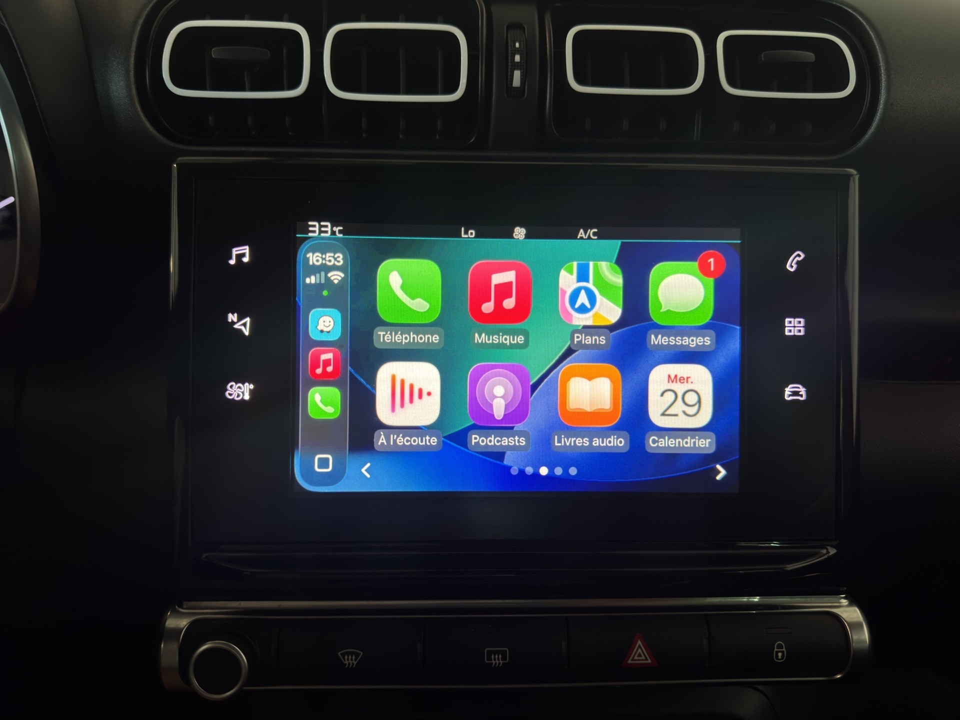 CITROEN C3 Aircross 1.2i PureTech Shine EAT-image-23