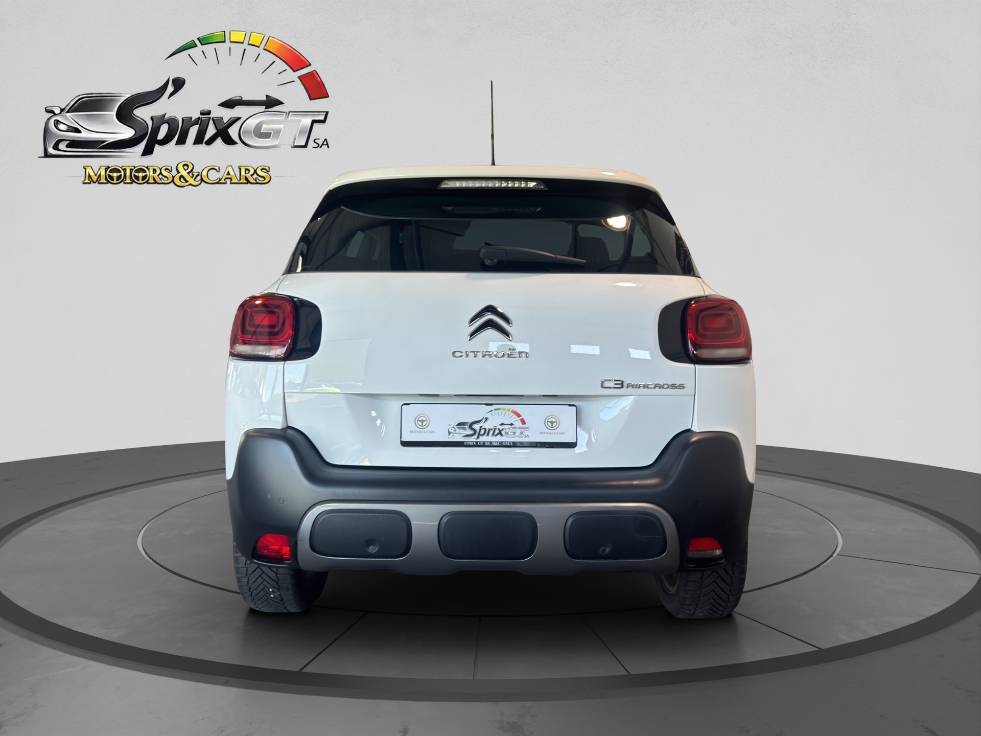 CITROEN C3 Aircross 1.2i PureTech Shine EAT-image-3