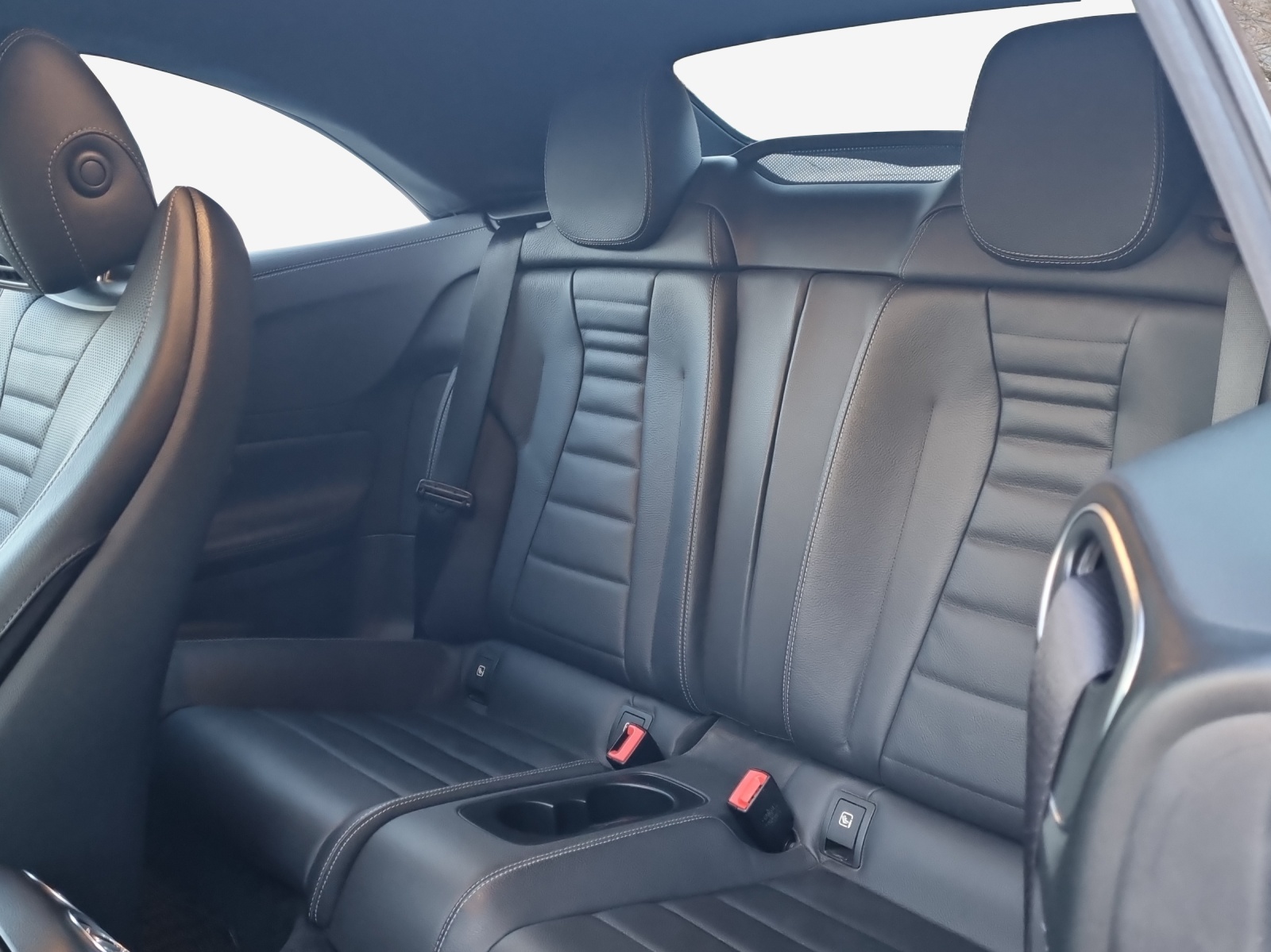 MERCEDES-BENZ E 450 Cabriolet AMG Line 4 Matic 9G-Tronic-image-11