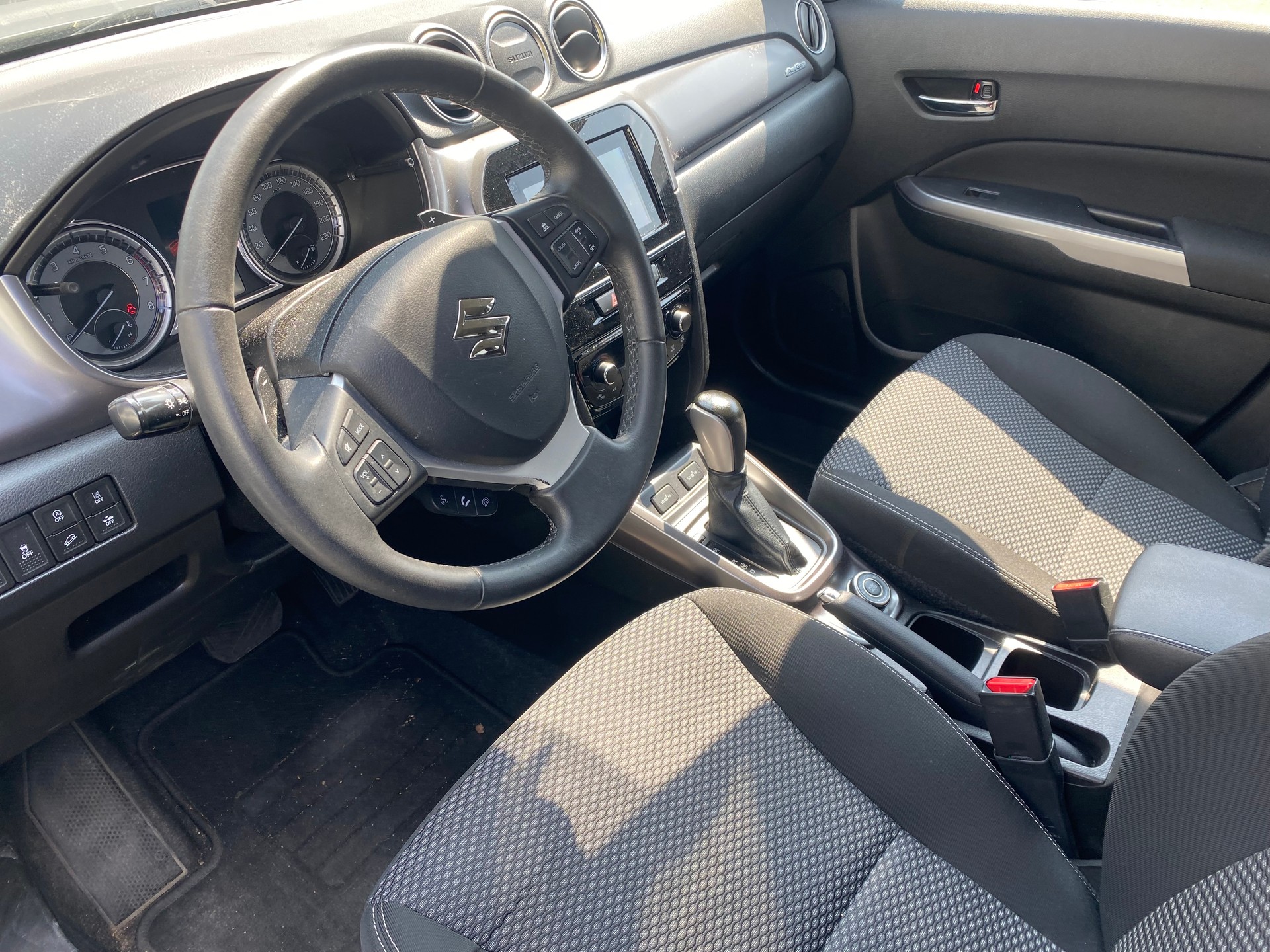 SUZUKI Vitara 1.0 Unico Automatic-image-4