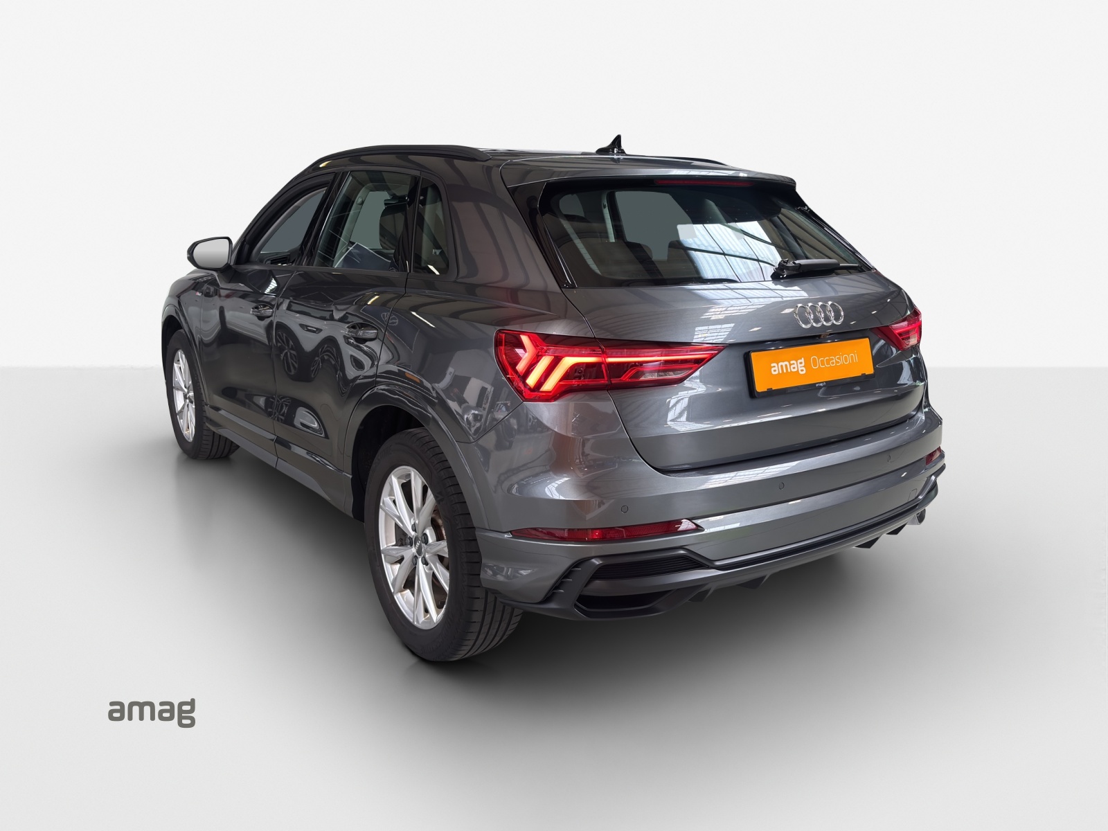AUDI Q3 35 TFSI S line Attraction S-tronic-image-2