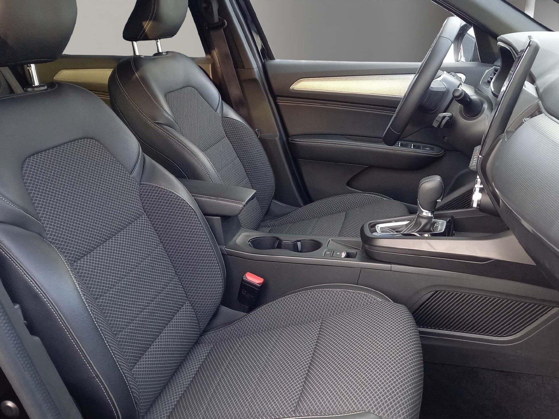 RENAULT Arkana 1.6 E-Tech techno-image-12