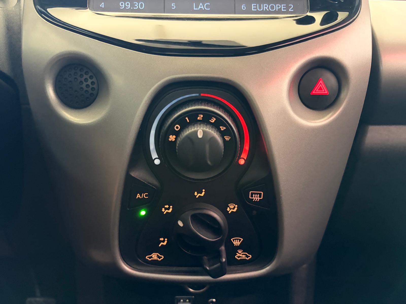 CITROEN C1 1.2 VTi Shine - Caméra de recul - Régulateur de vitesse-image-17