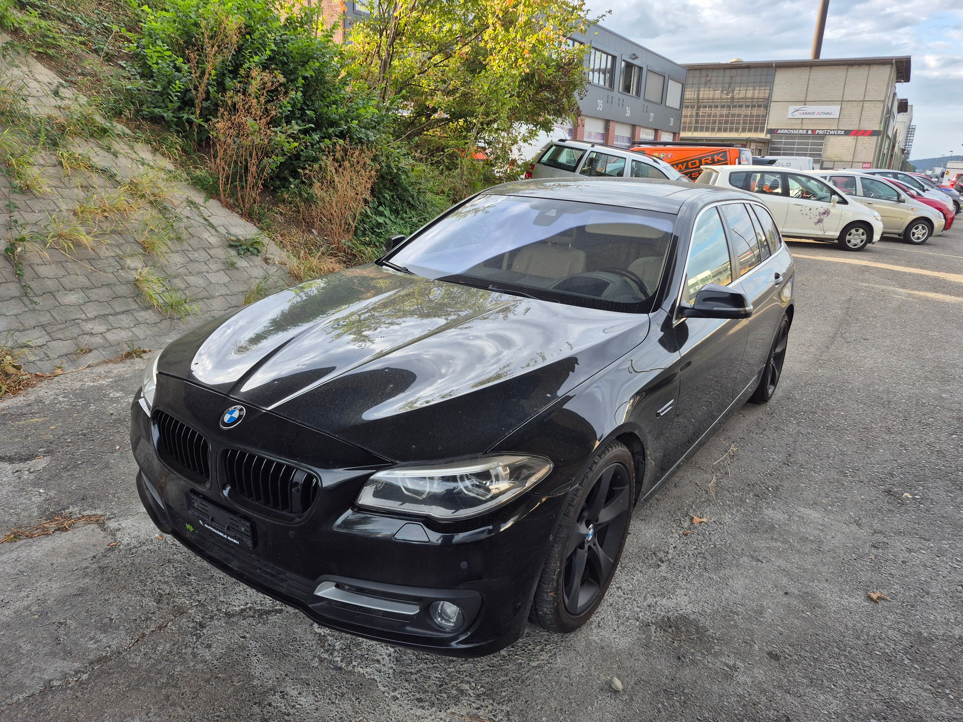 BMW 530d Touring Luxury Line Steptronic-image-1