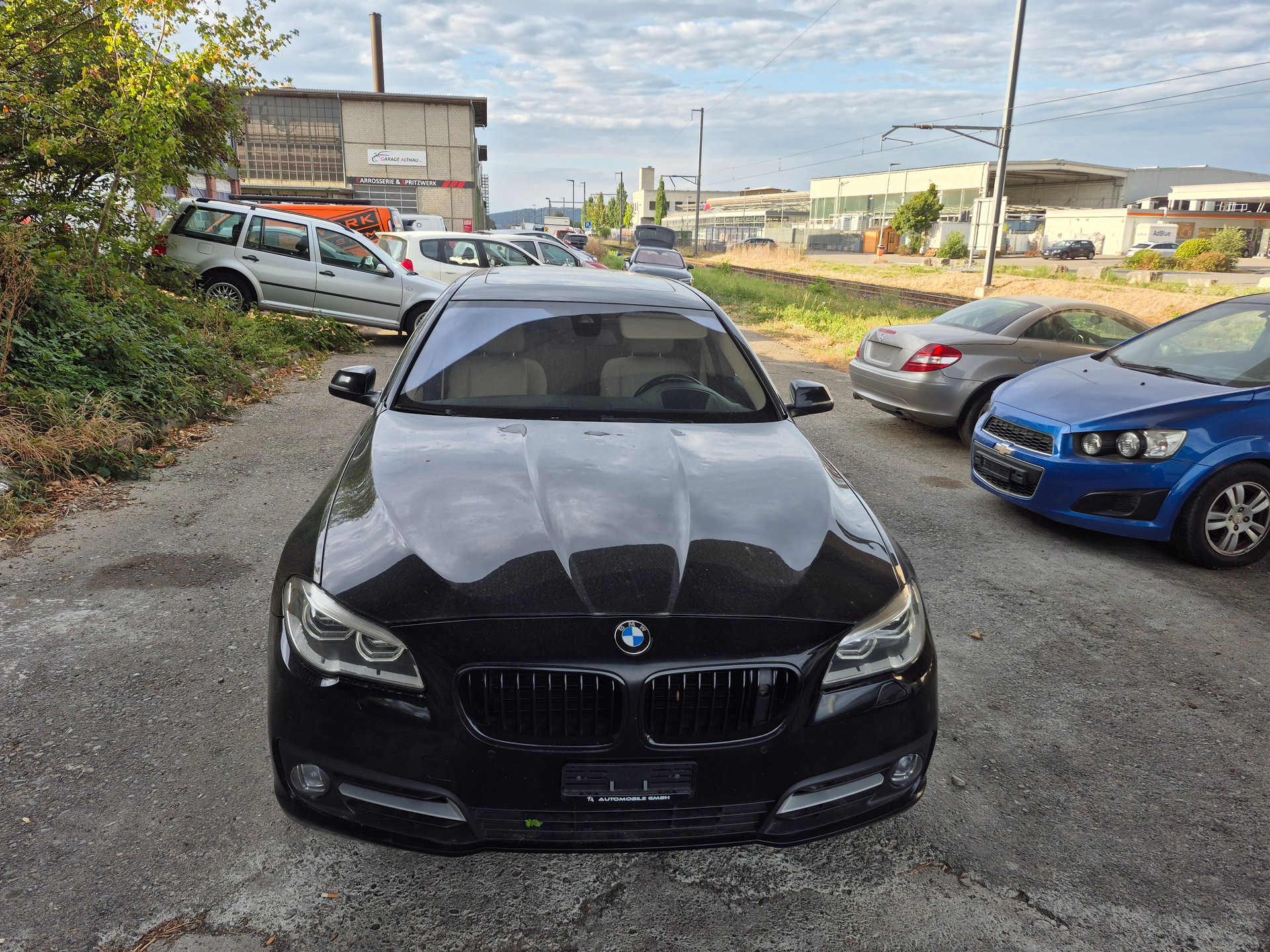 BMW 530d Touring Luxury Line Steptronic-image-2
